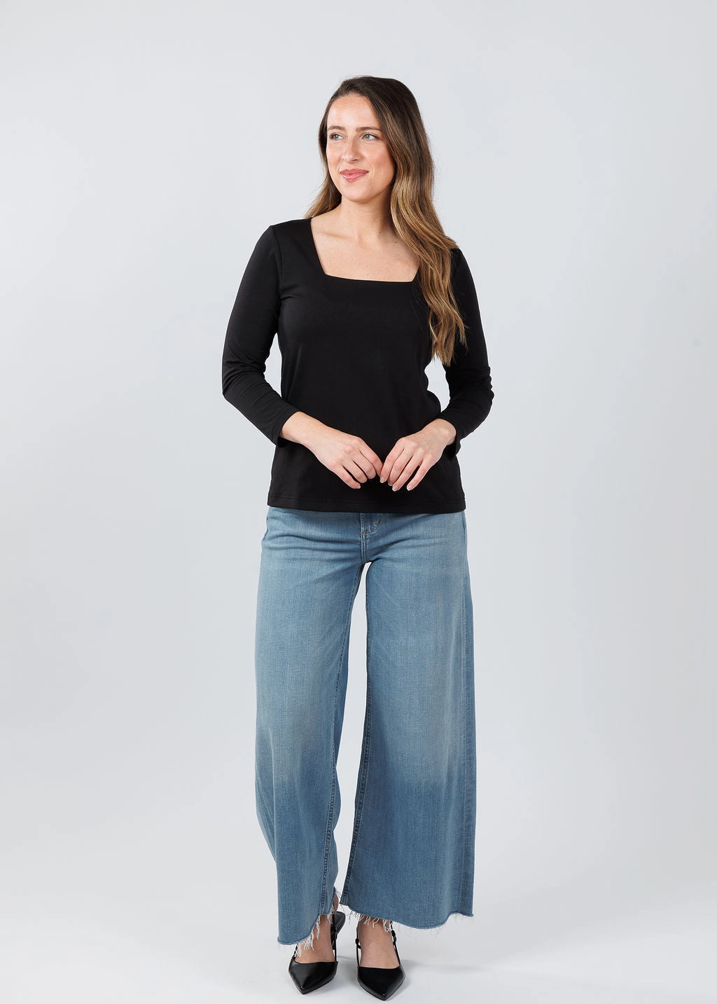 Comfortable Layer Active Design 3/4 Sleeve Square Neck Top - Black