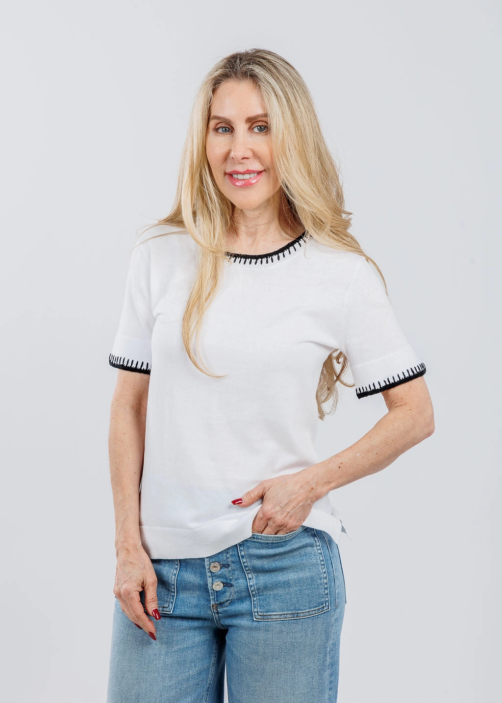 Layered Hemline Relaxed Fit Ali Whipstitch Tee - White/Black