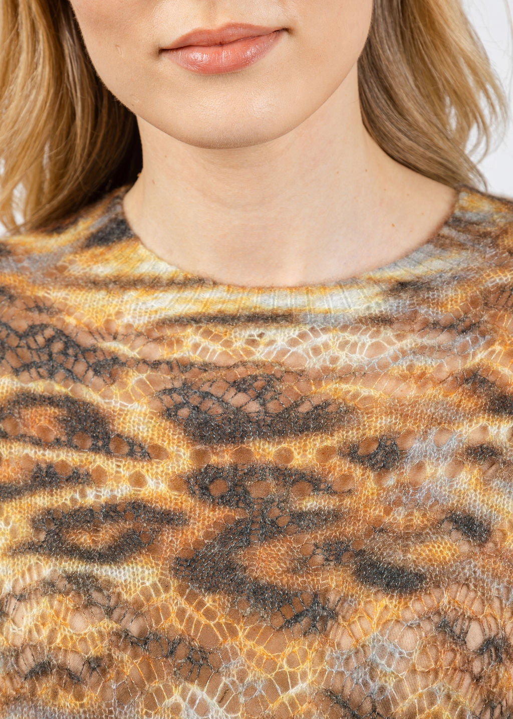 Comfortable Knit Animal Print Pointelle Crew Sweater - Neutral Combo