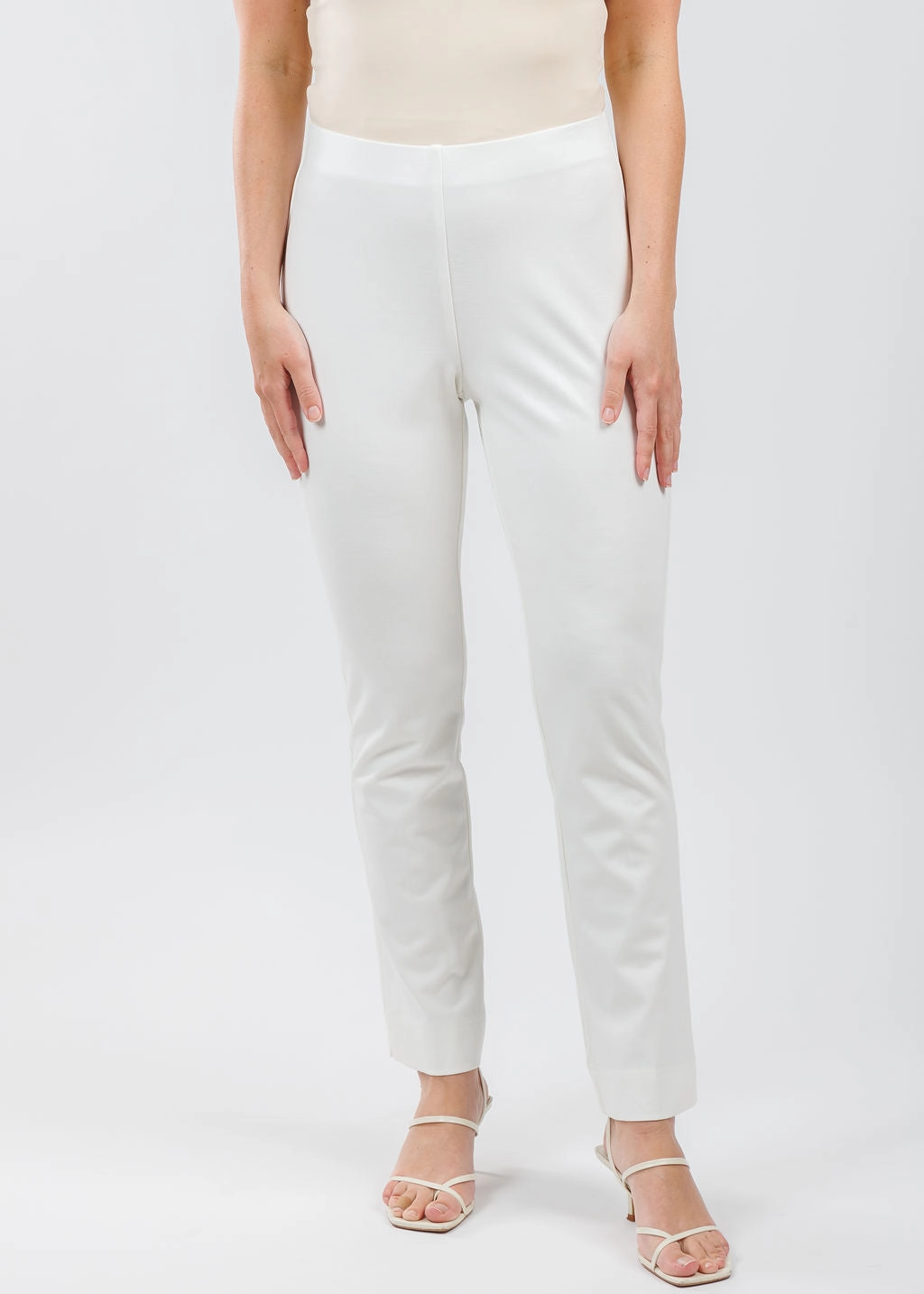 Annie 29" Paramount Knit Pants - Oyster FunctionalZipper Versatile staple