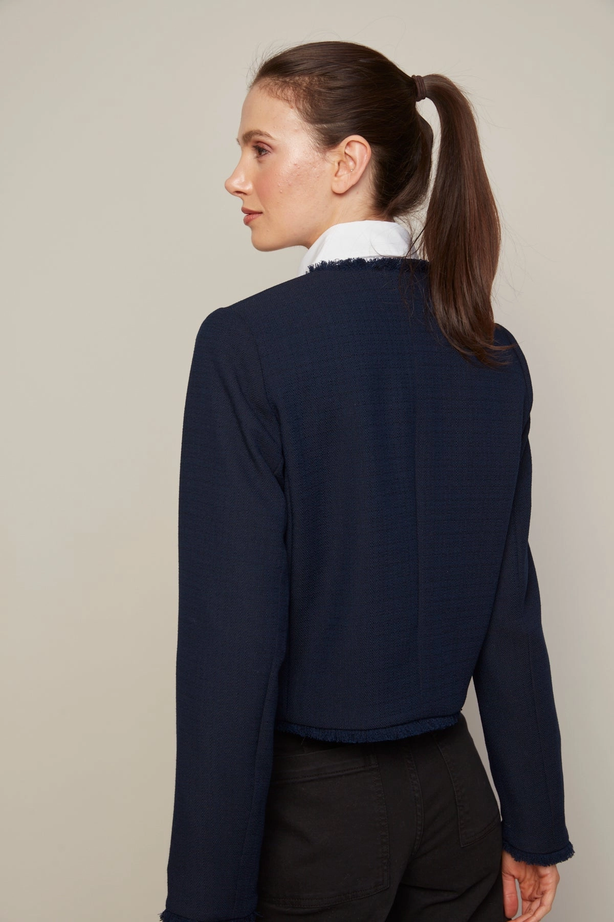 Anti Glare Trim Simple Chill Piece Beatrice Short Blazer With Fringe Details - Navy