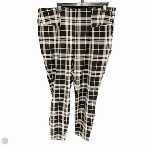 Adjustable loop Work Friendly Pants Dress By Torrid In Plaid Pattern, Size: 1x