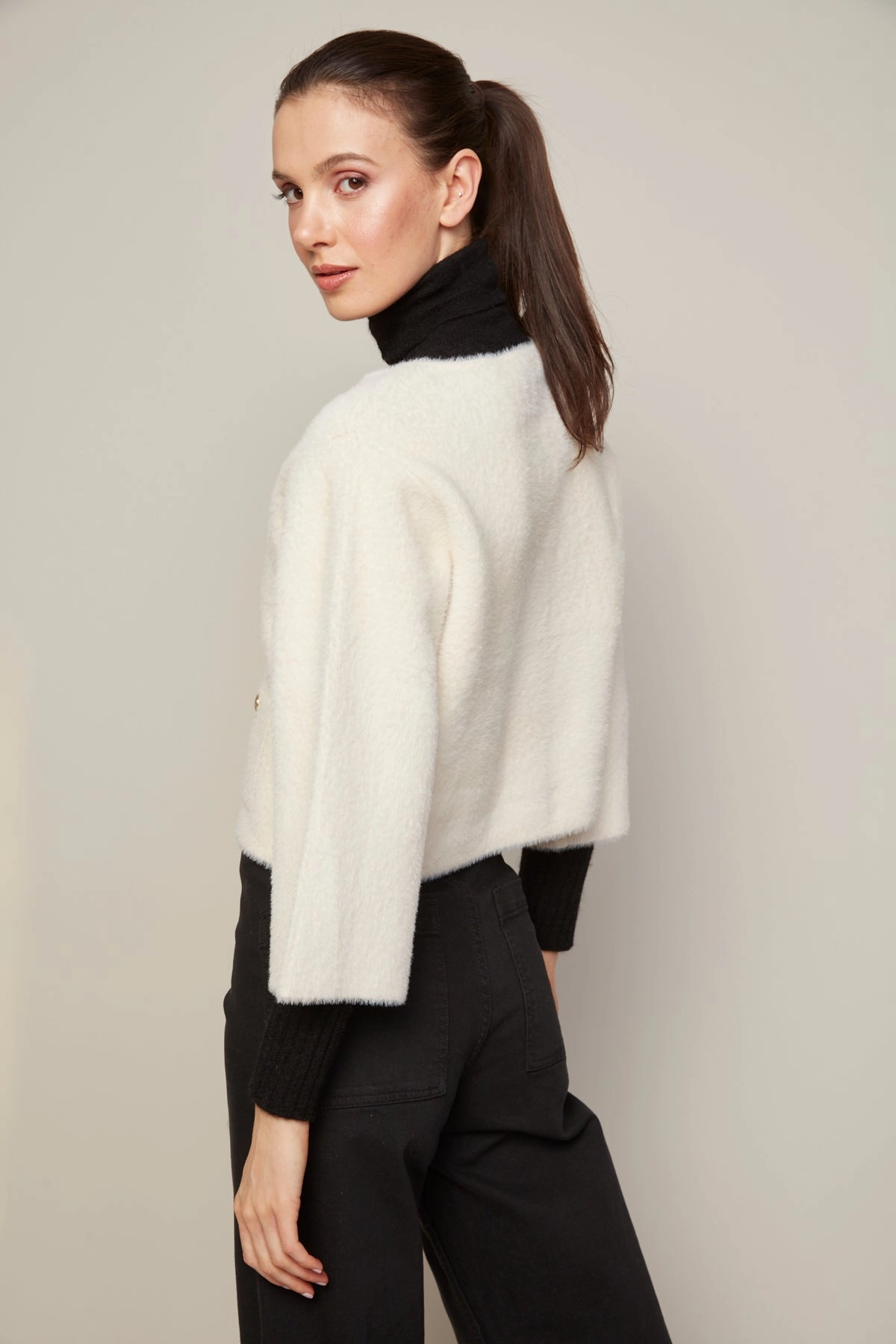 Relaxed Waist Soft and Stylish Bronte Buttoned Front Cardigan With Patch Pockets - Cream