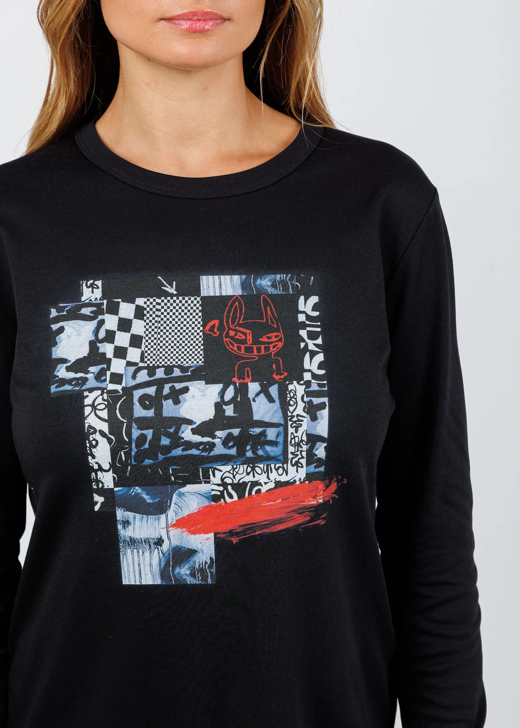 Vintage Wash Catherine Black Long Sleeve Crew Tee - Red Bunny