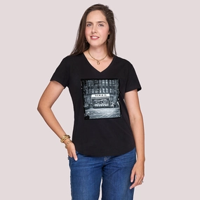 Tagless label The Viv T-Shirt - Vogue Italia B&W