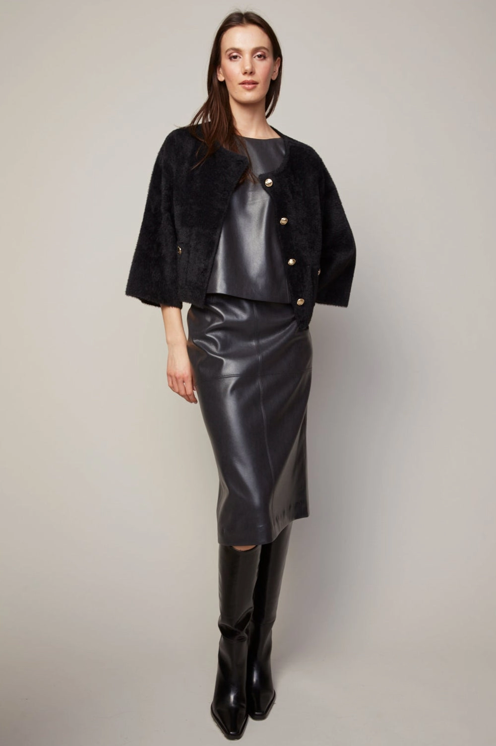 Simple Knitwear Sophisticated Layers Bronte Buttoned Front Cardigan With Patch Pockets - Black