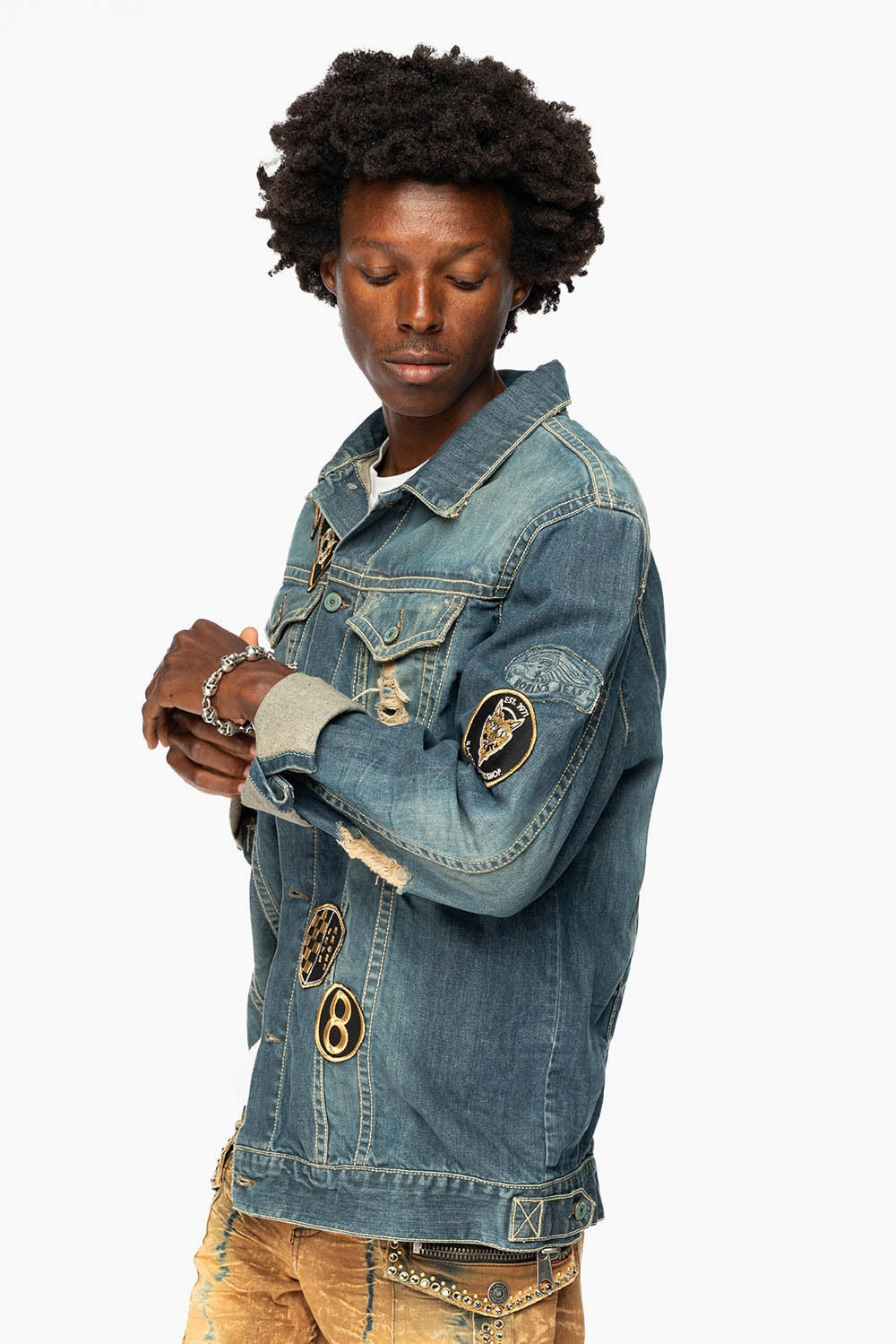 Stretch Weave Fabric ROBINS MOTORCYCLE CLUB DENIM JACKET IN SMOKY BLUE BROKEN WASH WITH MULTIPLE  PATCHES