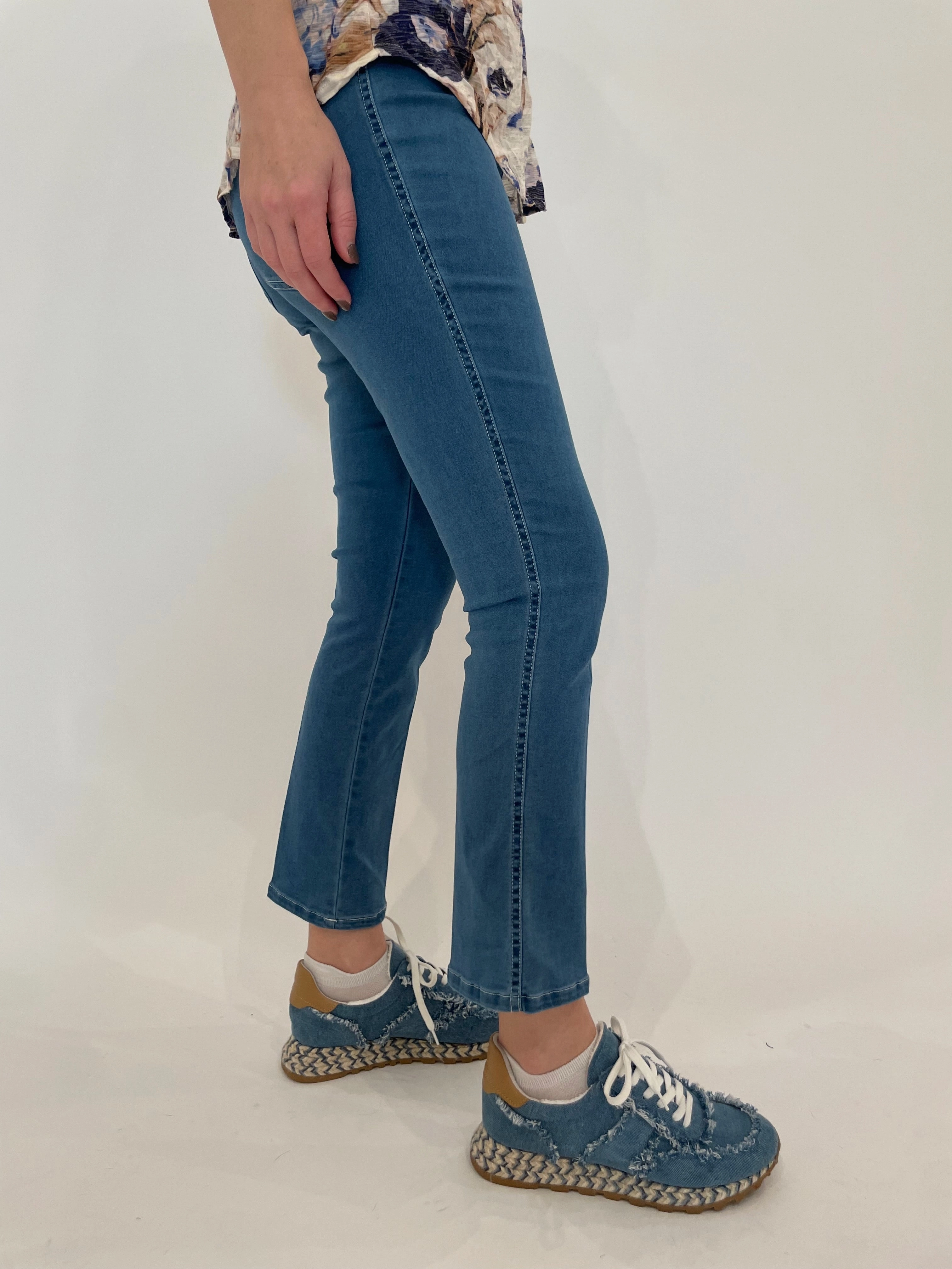 Casual Vibes DurableBartack Joey Crop Jeans - Denim