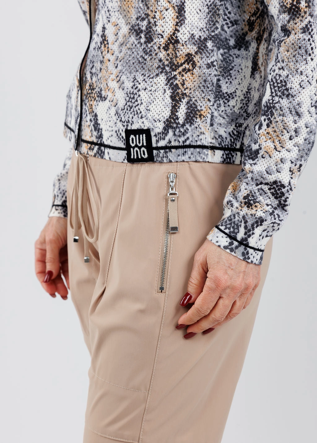 Effortless Fit Smart Utility Candy Pants - Warm Taupe