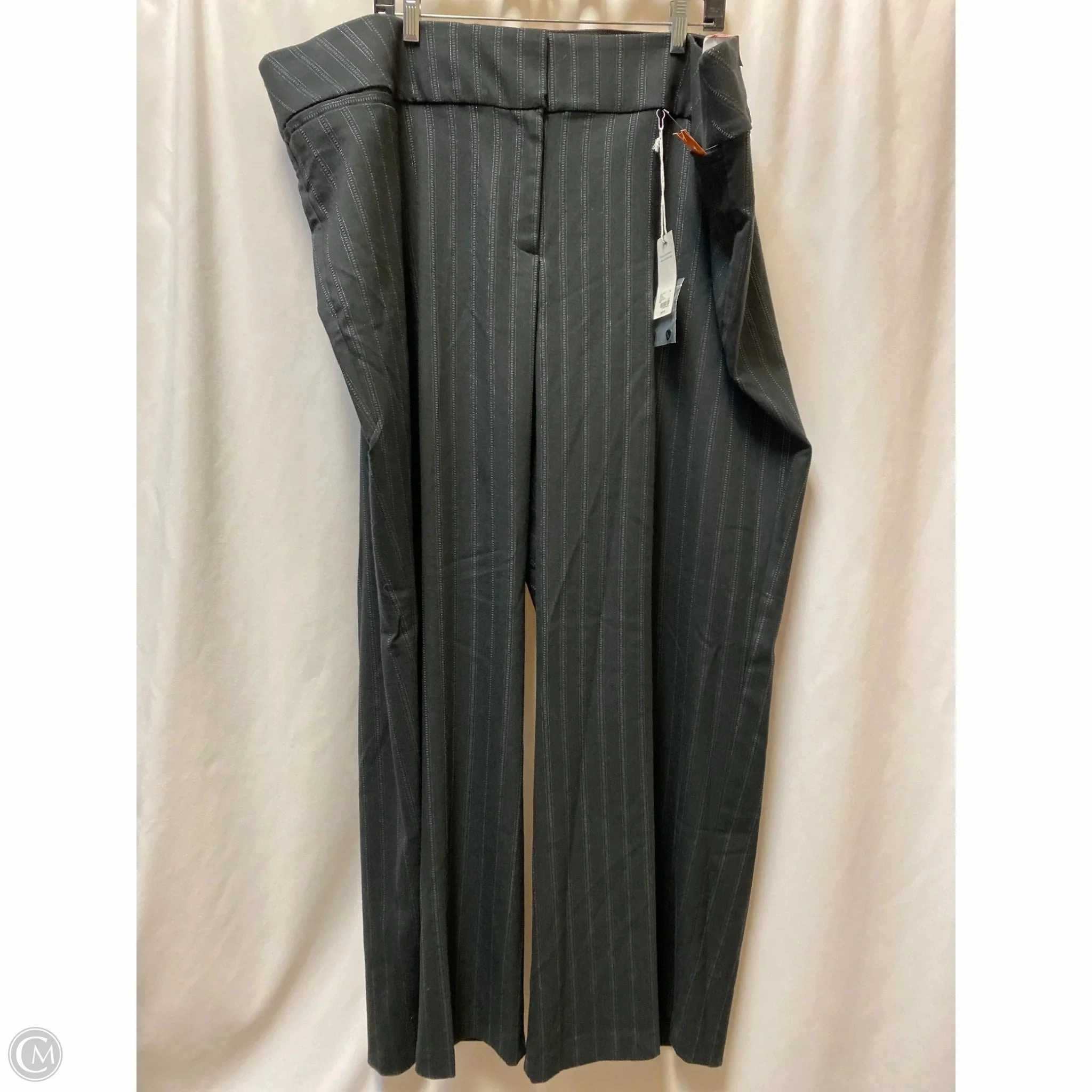 Comfortable Layering Light wash Pants Dress By Lane Bryant In Black, Size: 4x