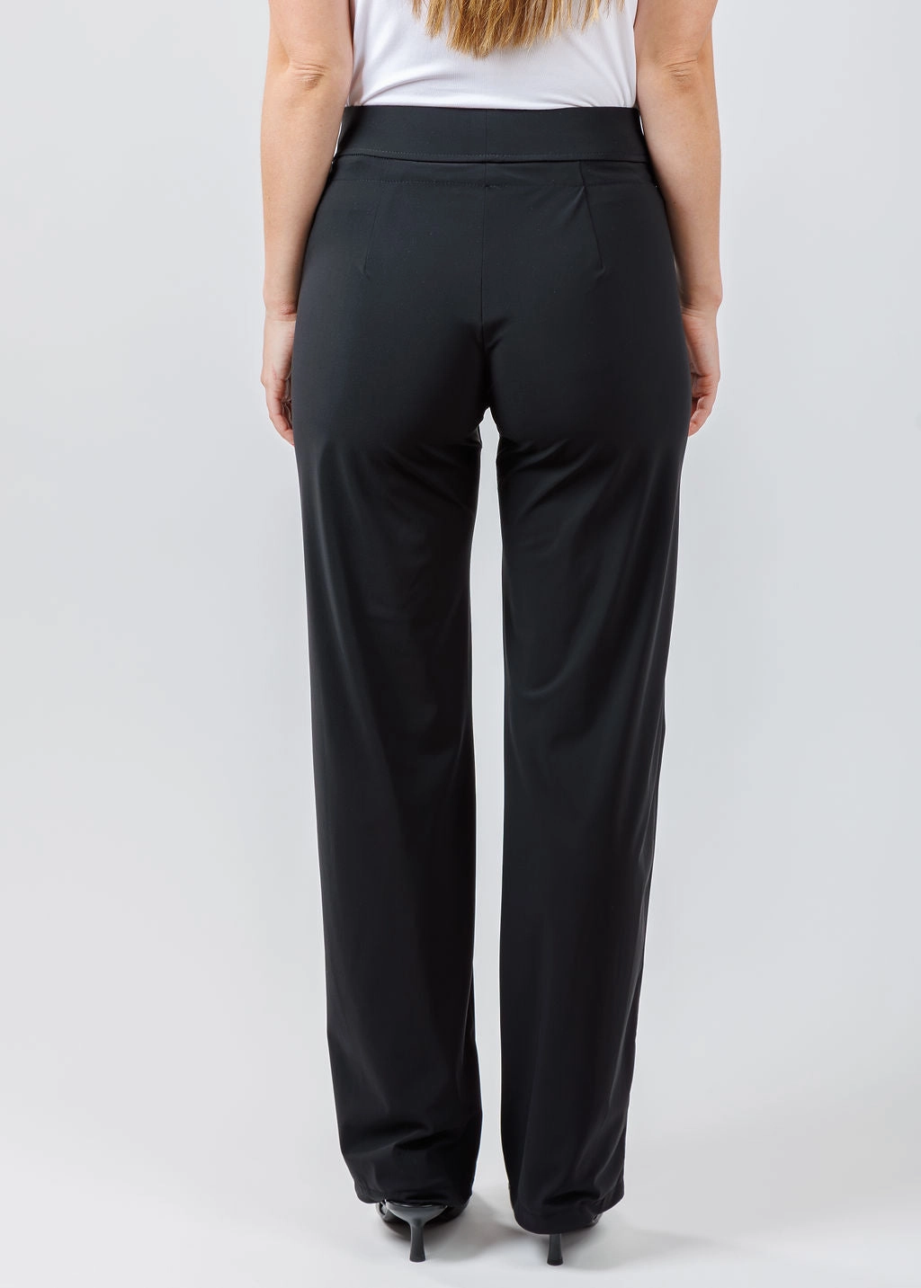 Light Shape Movement Ready Fit Candice Straight Pants - Black