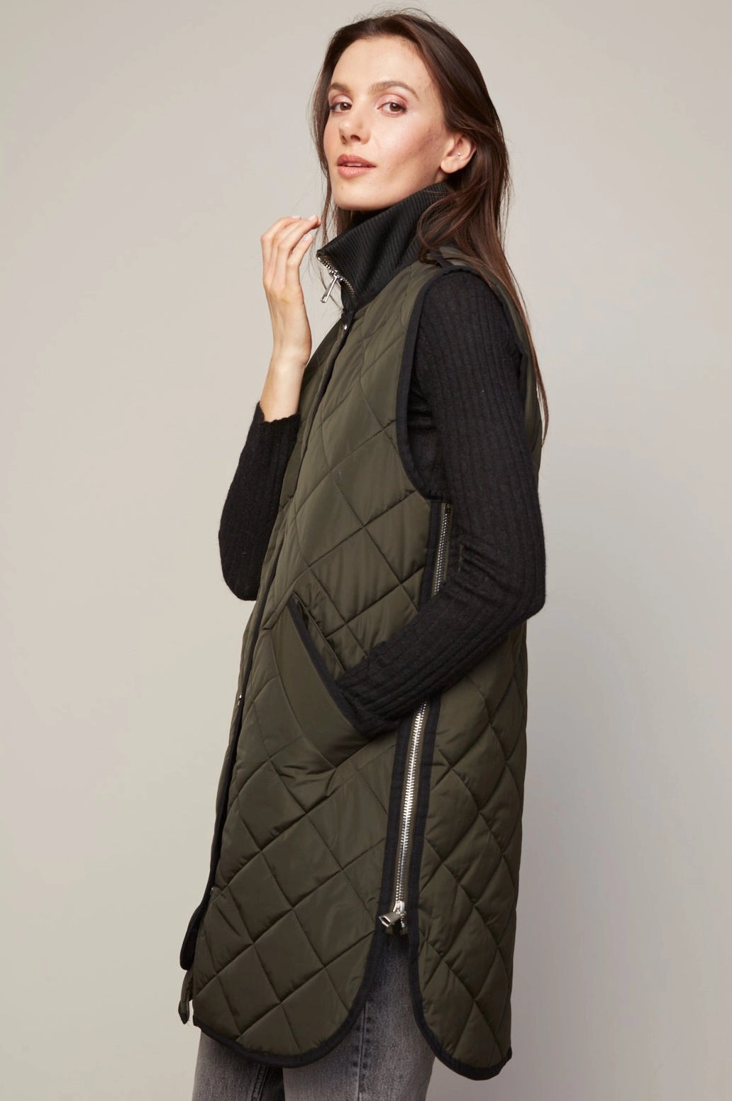 Midweight Layer Destiny Sleeveless Quilted Vest With Zipper Detail - Forest Green