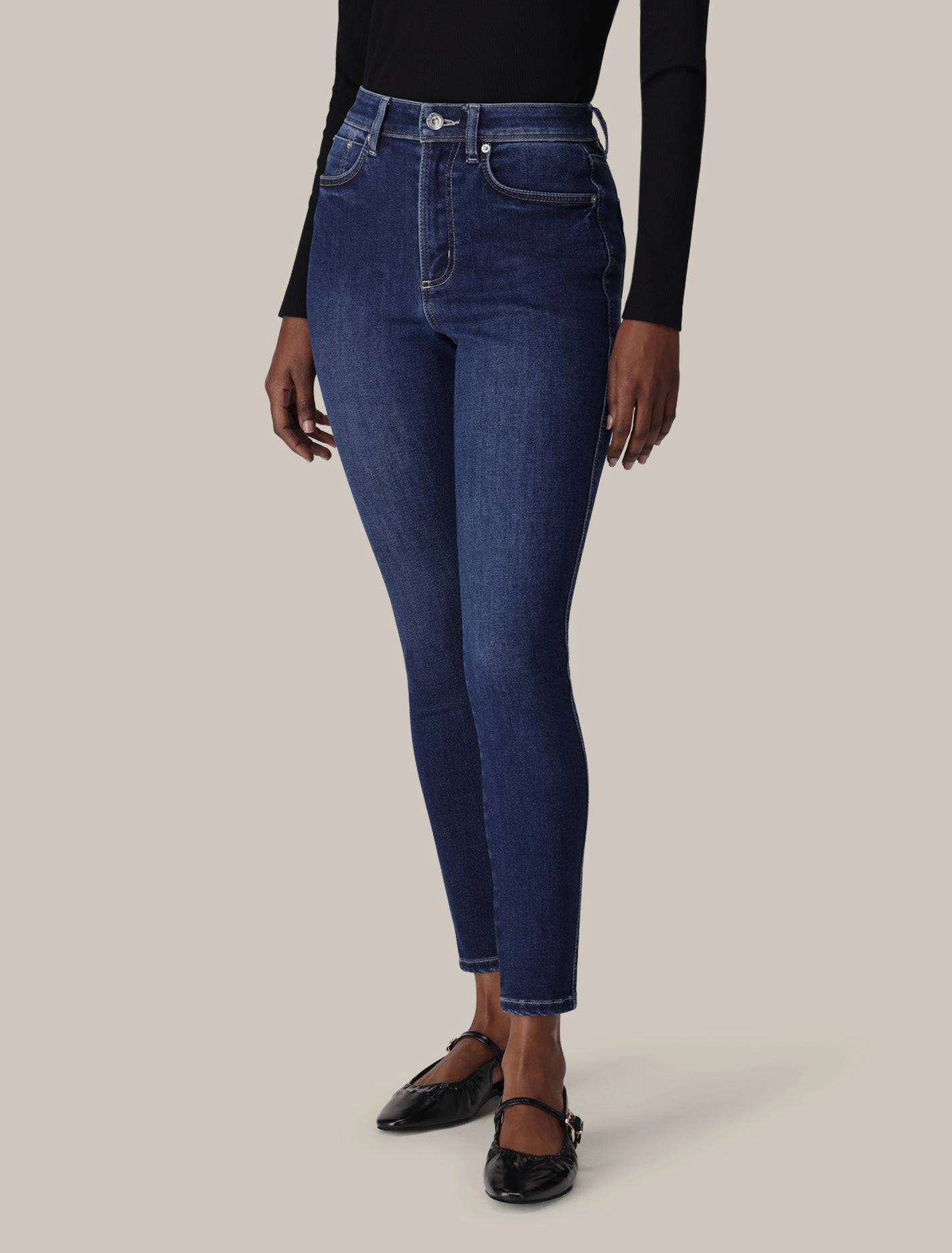 Hayley High-Rise Contour Jeans Padded hips Travel Ready Fit