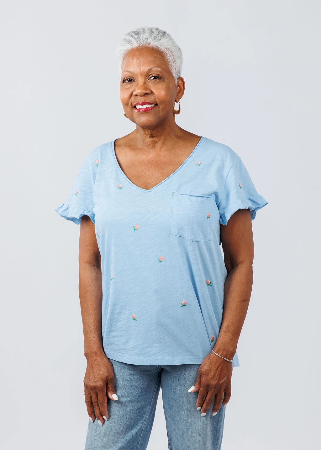 Neutral Colors Dutch Embroidered Flower Tee - Canal