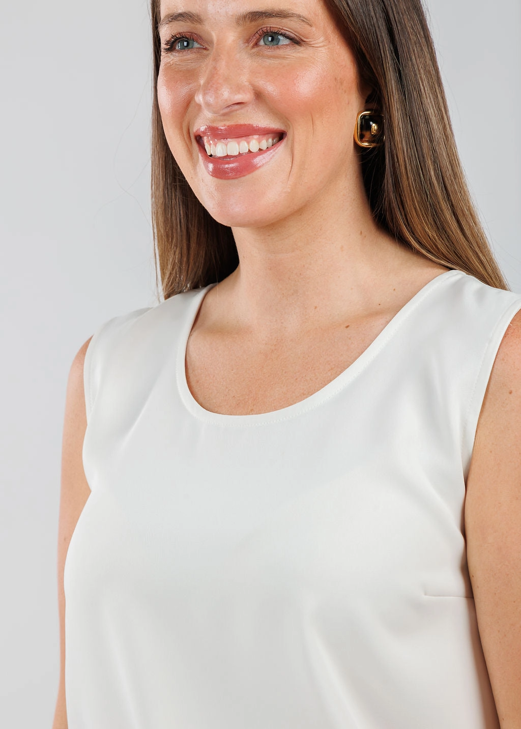 Contrast Stitch Matte Crepe Suzette Basic Tank - Ivory