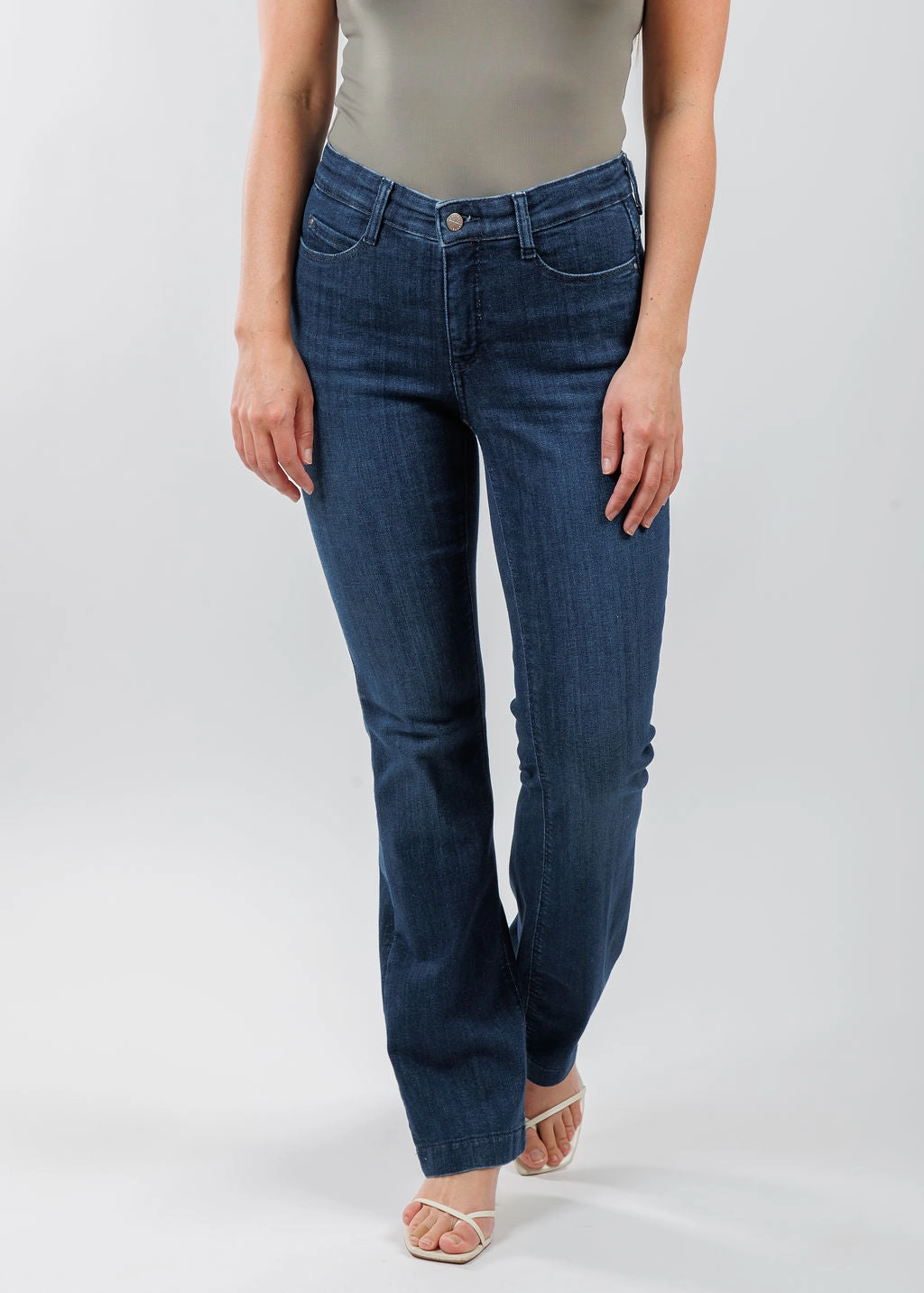 Dream Boot Jeans 32" - Medium Blue Convertible legs Machine washable