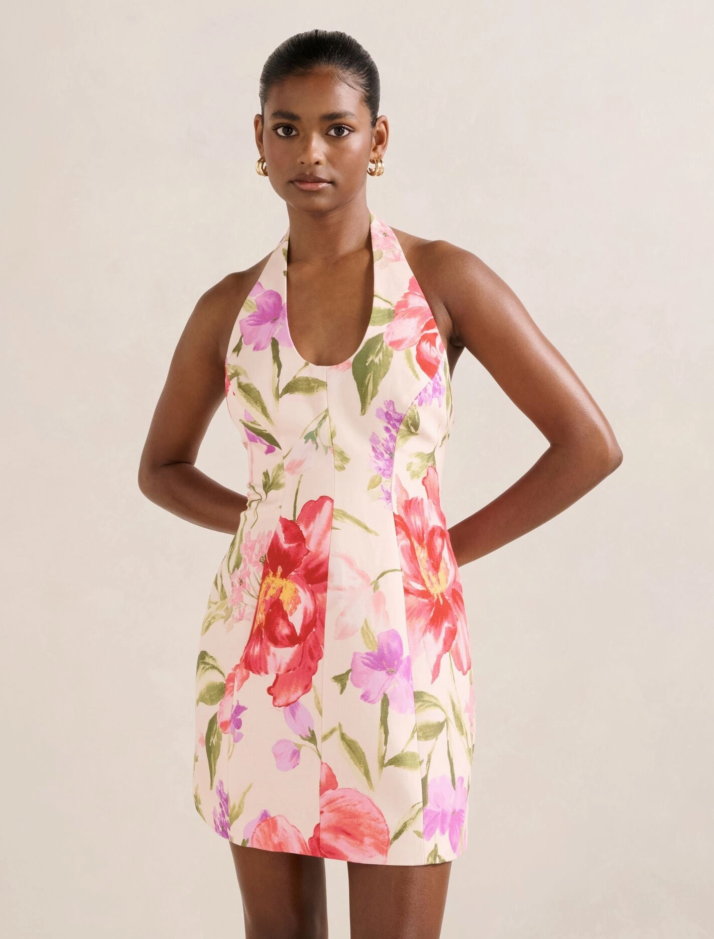 Simple Shape Esther Petite U-Neck Mini Dress