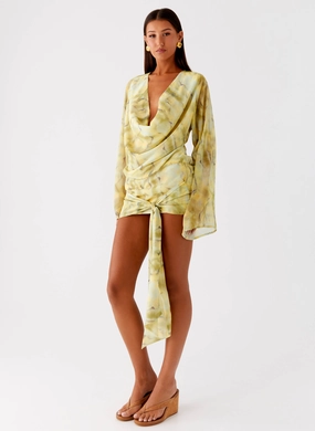 Vibrant Waist Soft Layers Sorrel Long Sleeve Mini Dress - Yellow Tie Dye