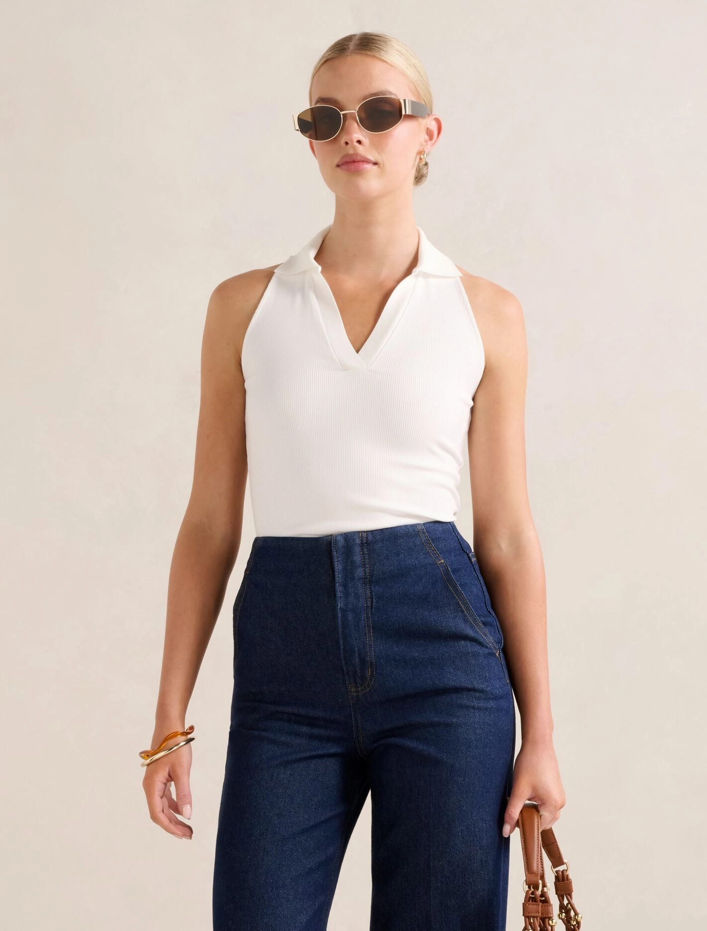 Clover Collared Halter Top Printed T-shirt Non Chafing Edges