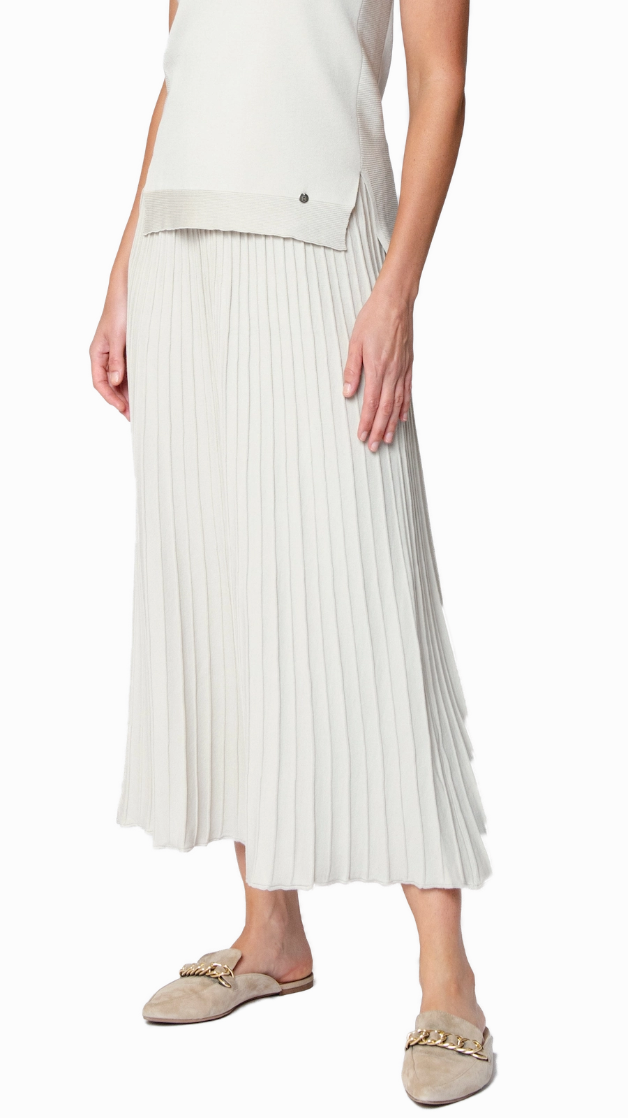 Subtle Detail Geraldina Pleated-Knit Maxi Skirt - Beige