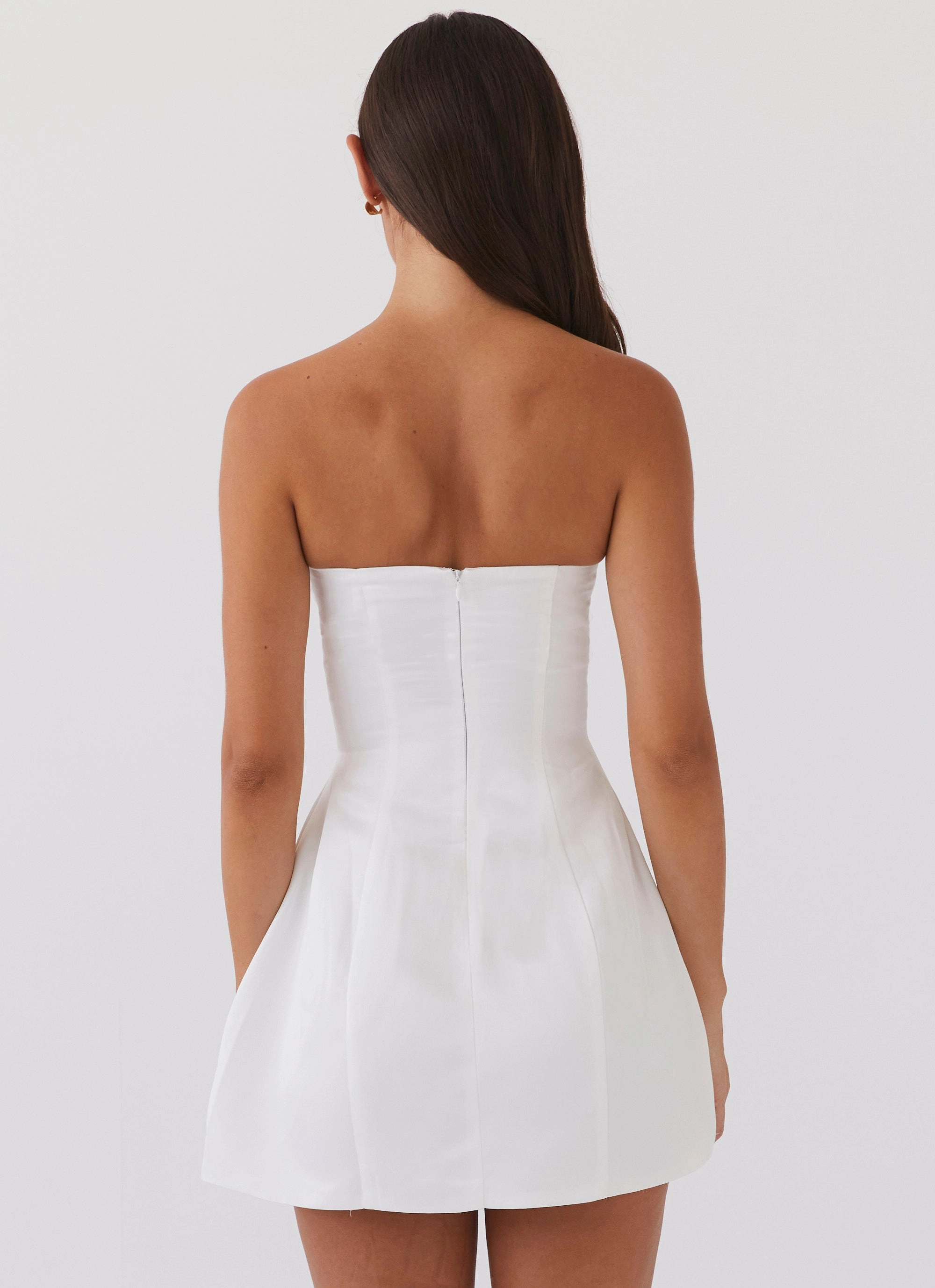 Travel Ready Classic A-line design Girl Crush Bow Mini Dress - White