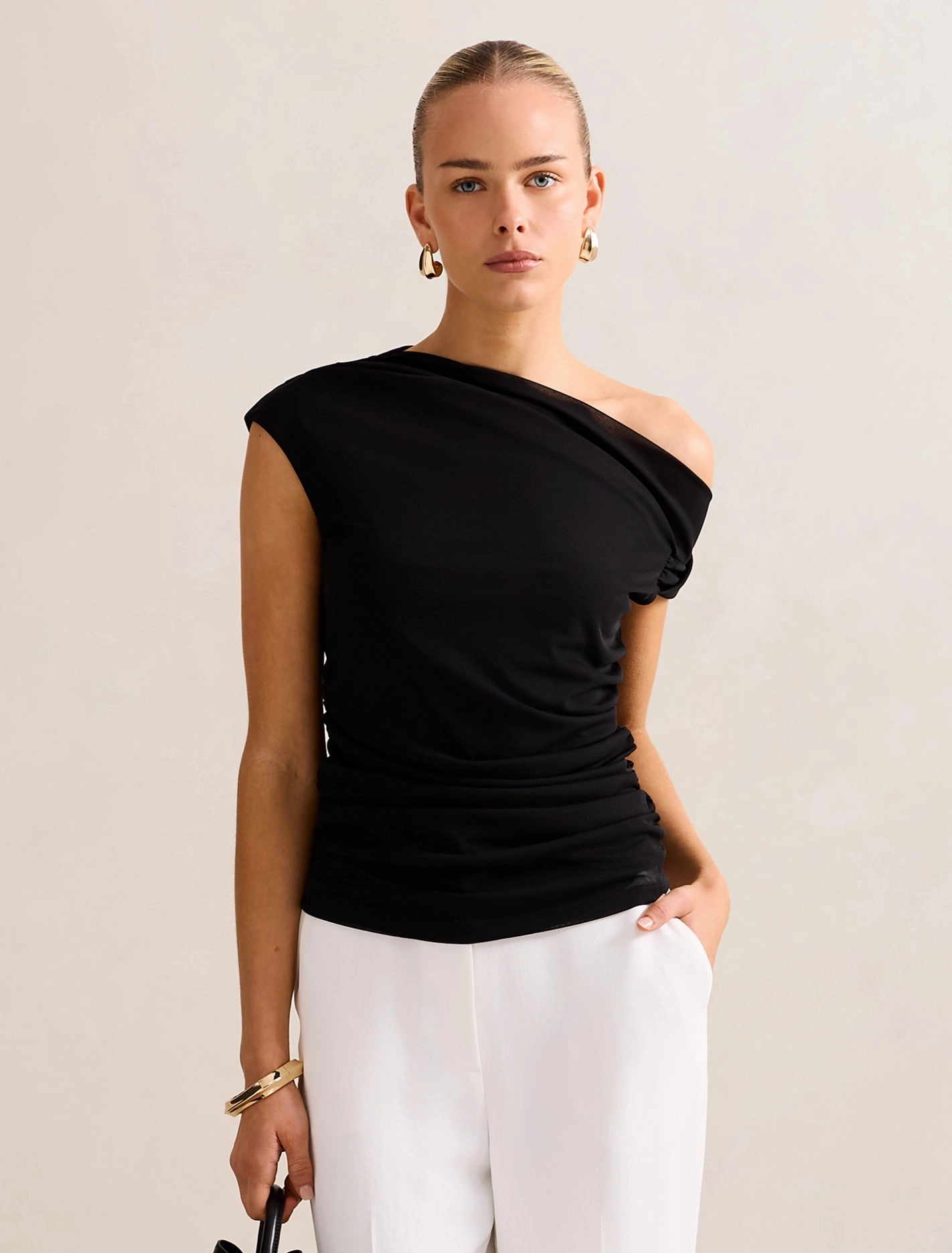 Brushed Microfiber Surface Rylee Tipped Shoulder Mesh Top