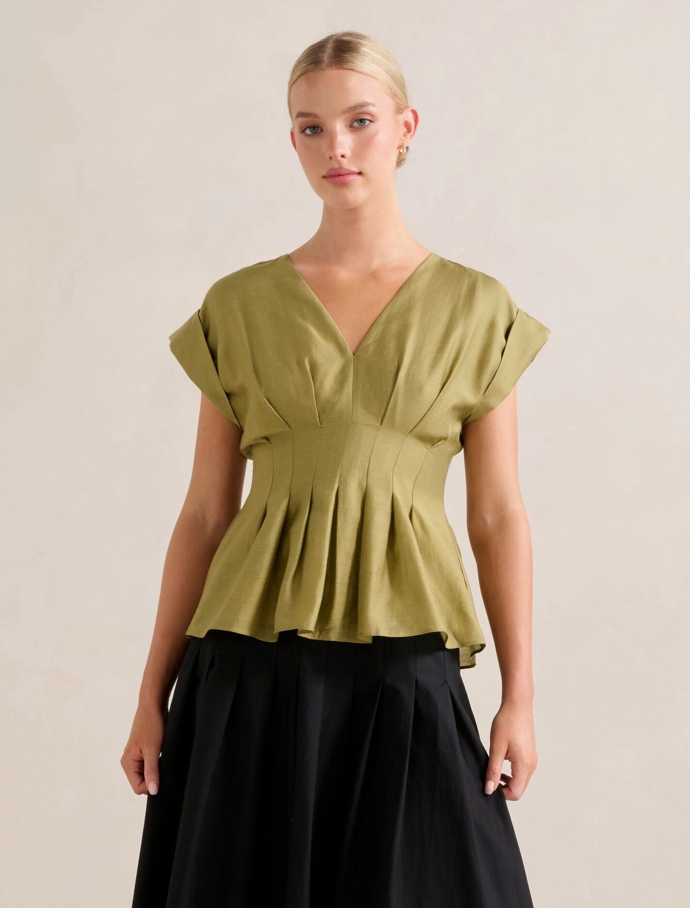 Airy Mesh Lining Ribbed Knit Fabric Vanessa V Neck Top