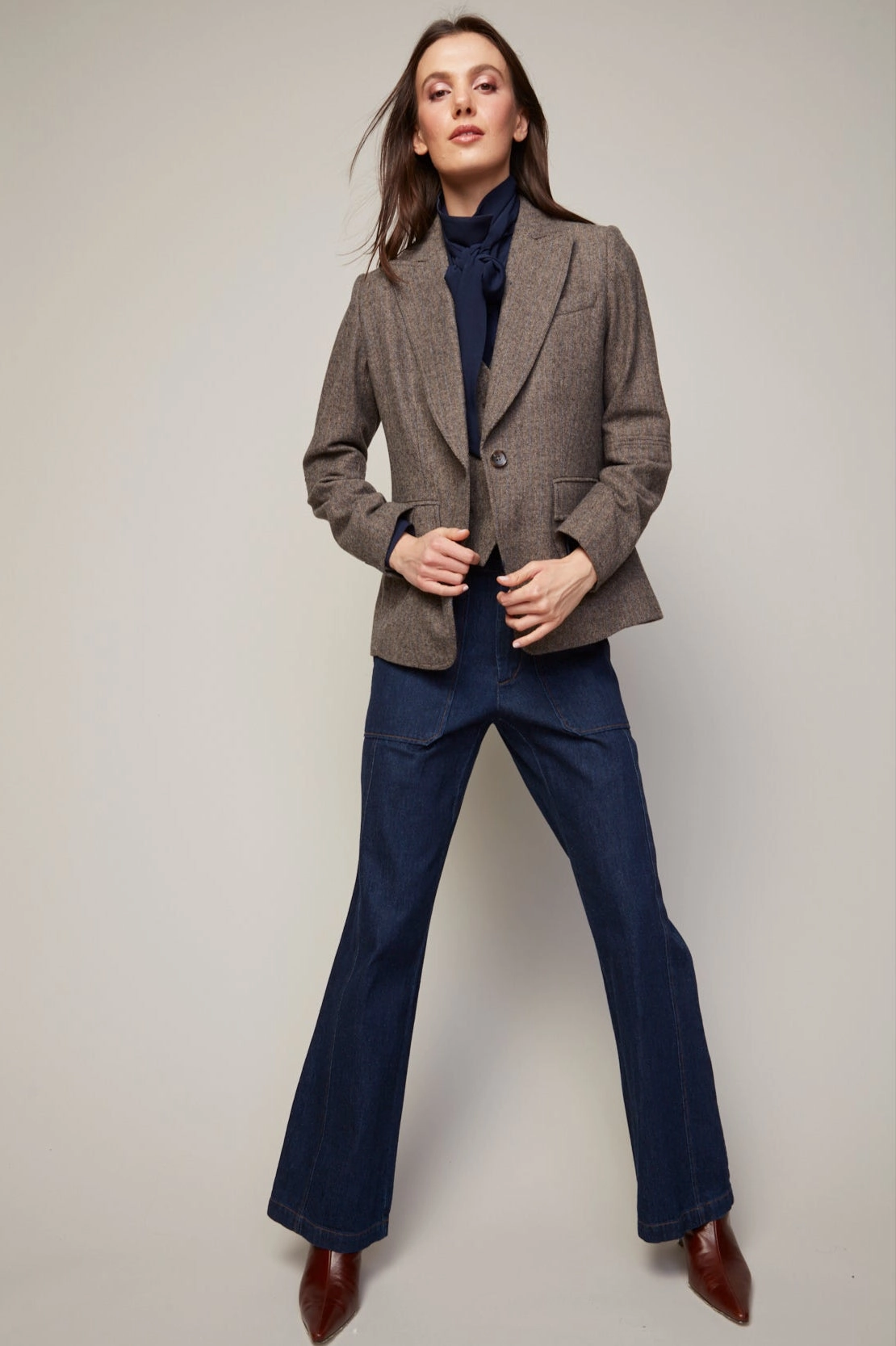 Taped Edges Hunter Single Breasted Tweed Blazer With Elbow Detail - Java