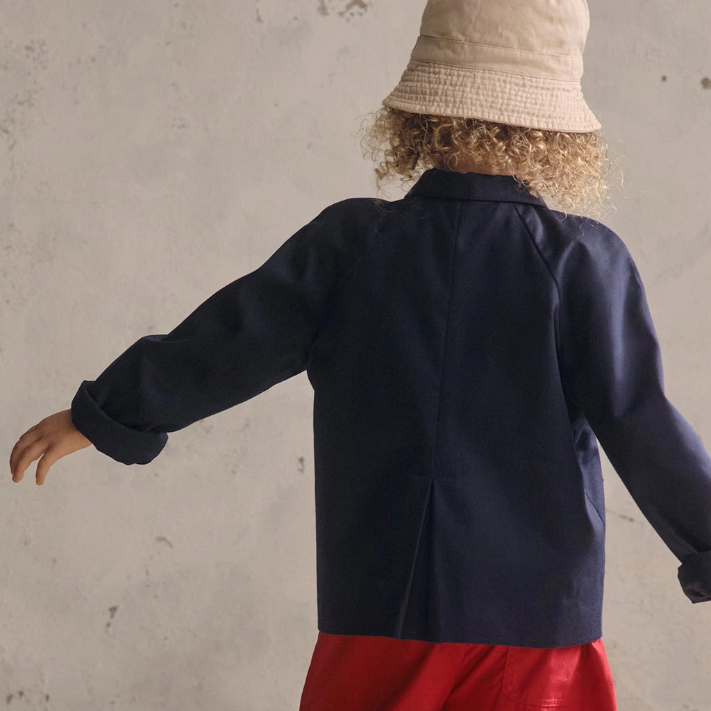 KINDRED Kian Raglan Jacket Sealed Seam Construction