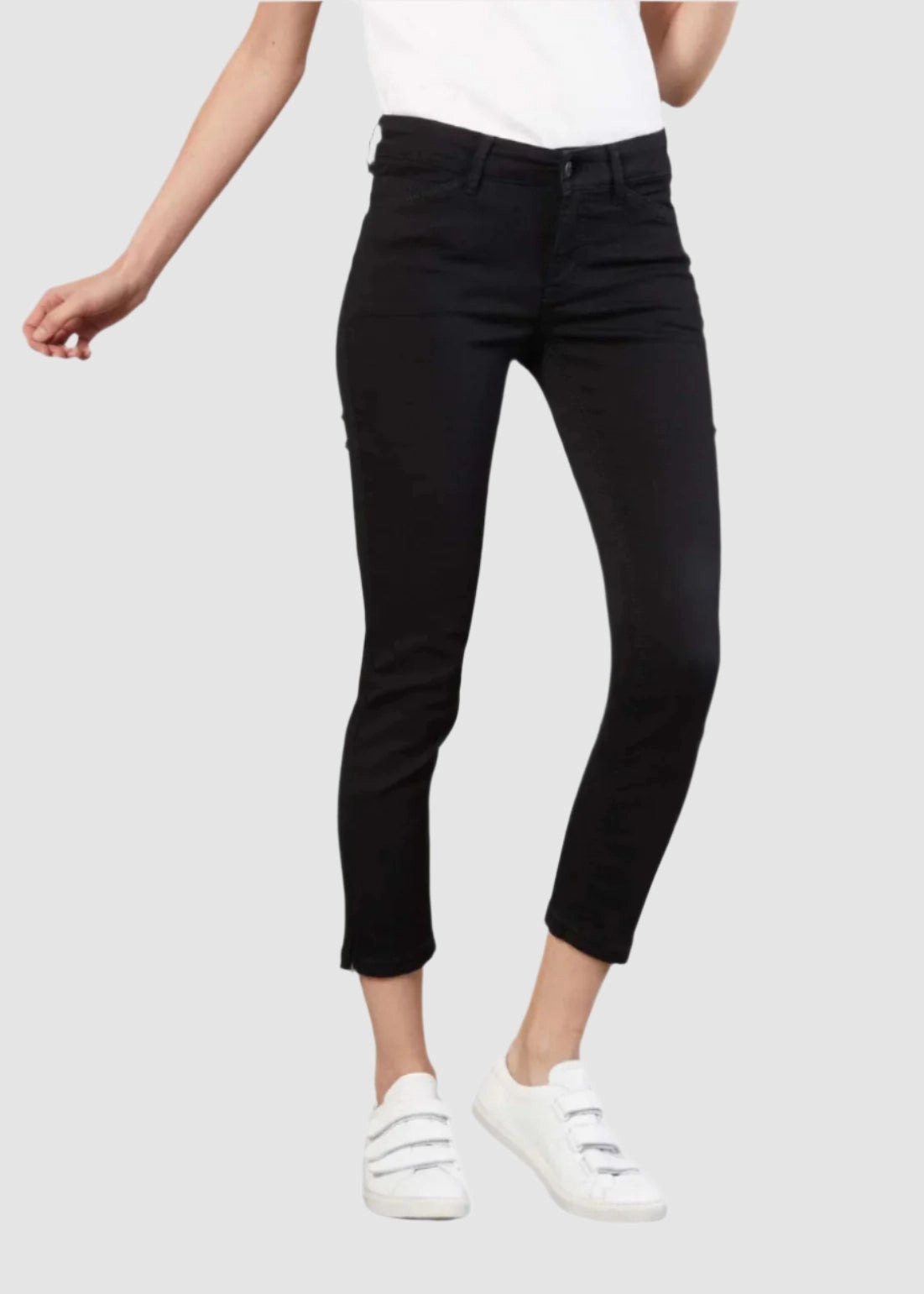Essential Wear Dream Chic Crop Jean - Black