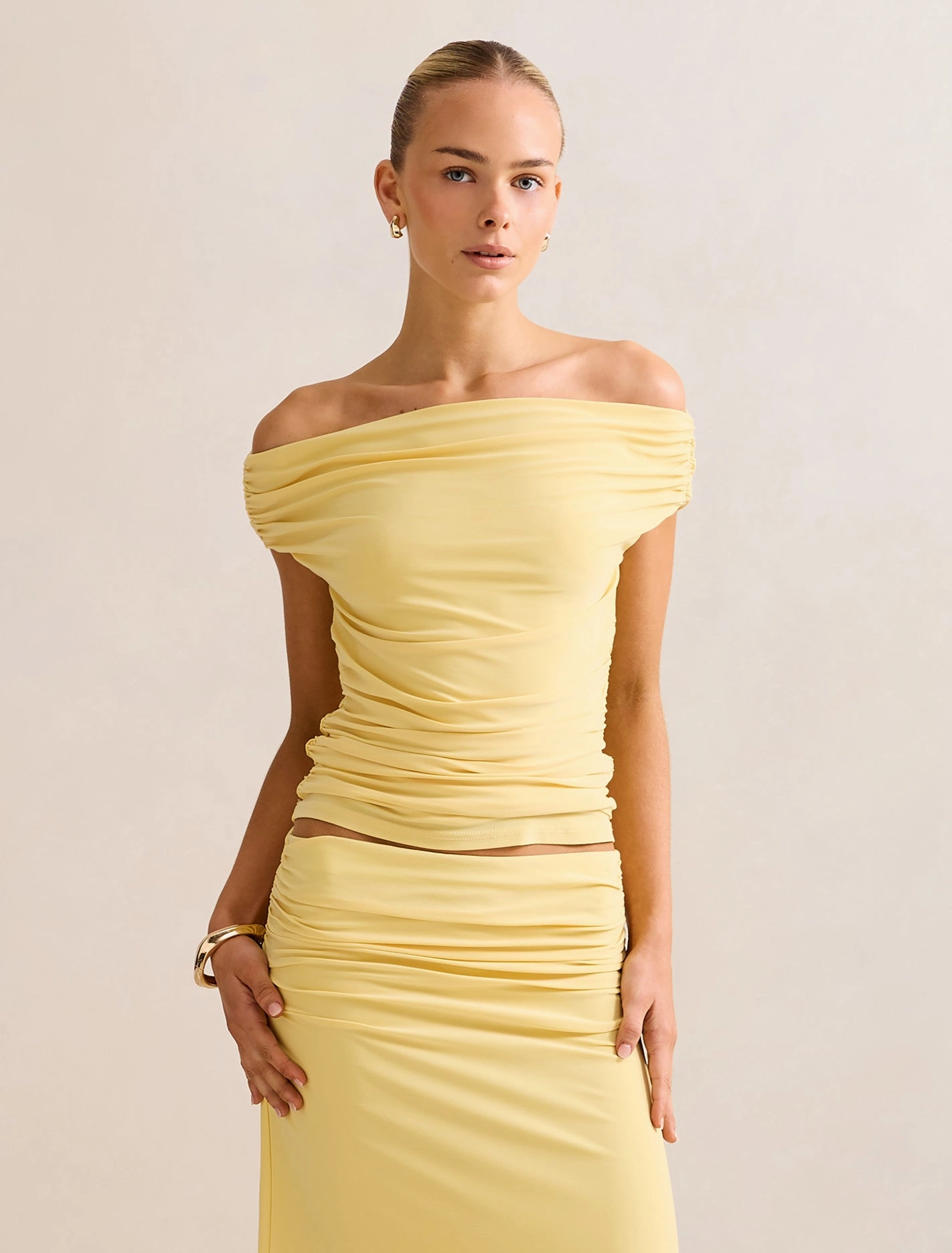 Mimi Off Shoulder Top Multi Directional Mobility Resilient Elasticity