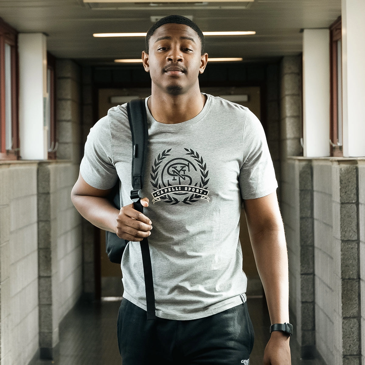 Layered Hem Reinforcement MEN'S ACADEMIA CIRCLE TEE