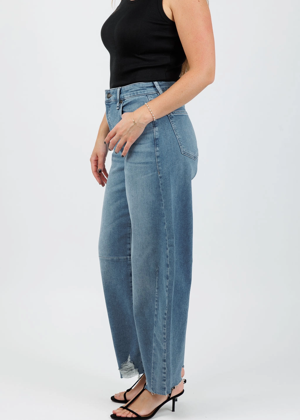 Dakota Barrel Leg Jeans - Medium Denim Utility Fit