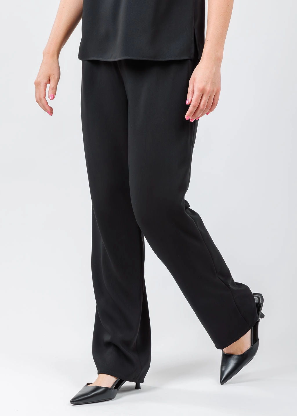All-Purpose Wear Anti Bacterial Treatment Matte Crepe Straight Leg Pants - Black