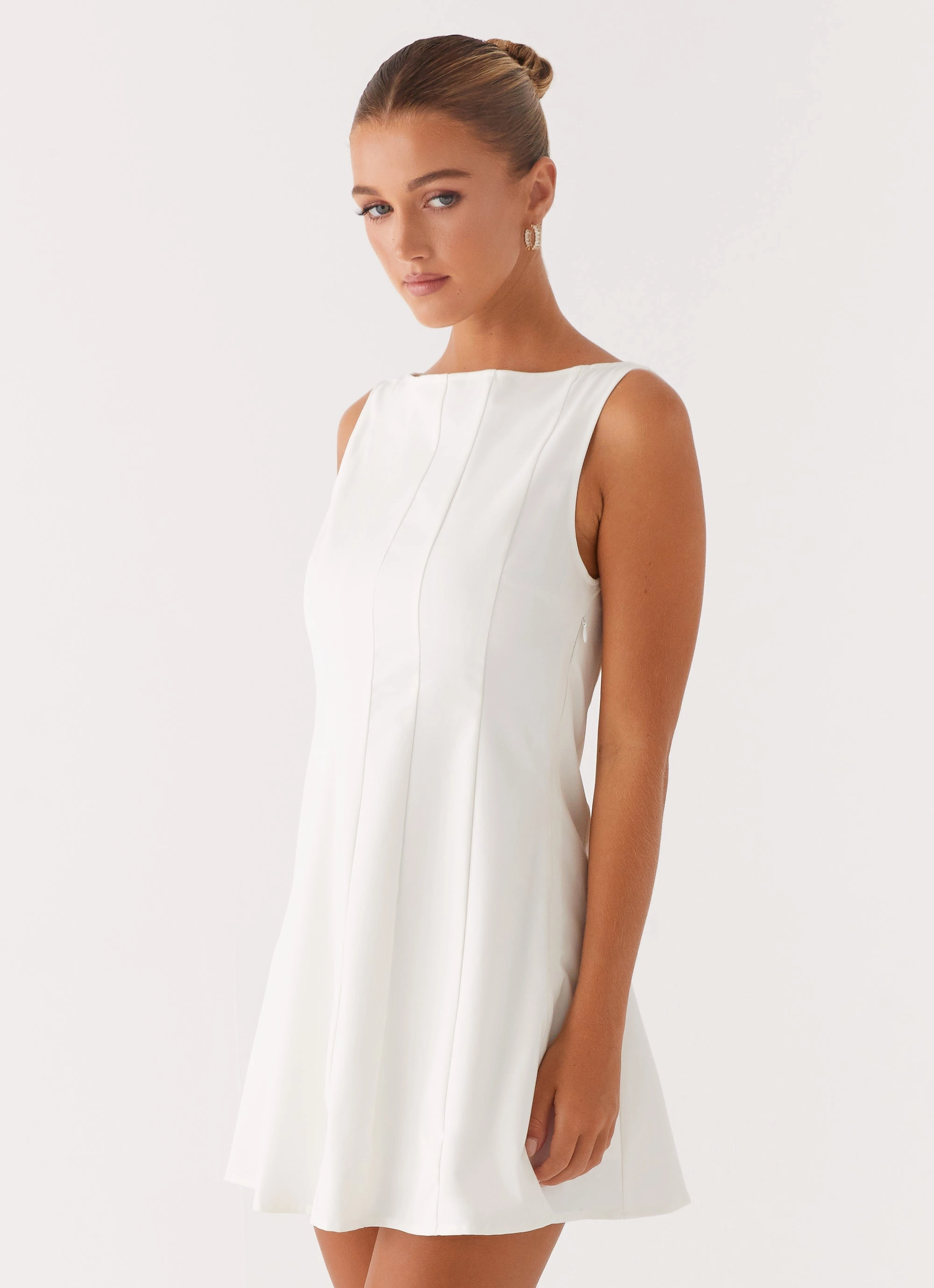 Emelie Mini Dress - White Celebrity-Inspired Vibe Style