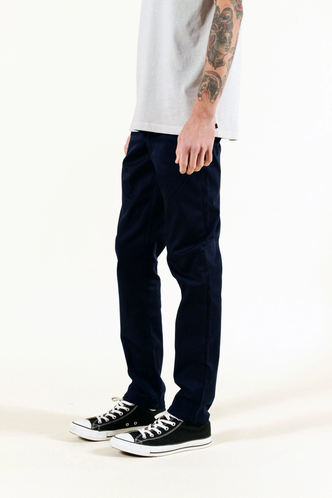 Comfortable Look Wear Sustainable Fabric NAVY | SUMMER CHINO SLIM
