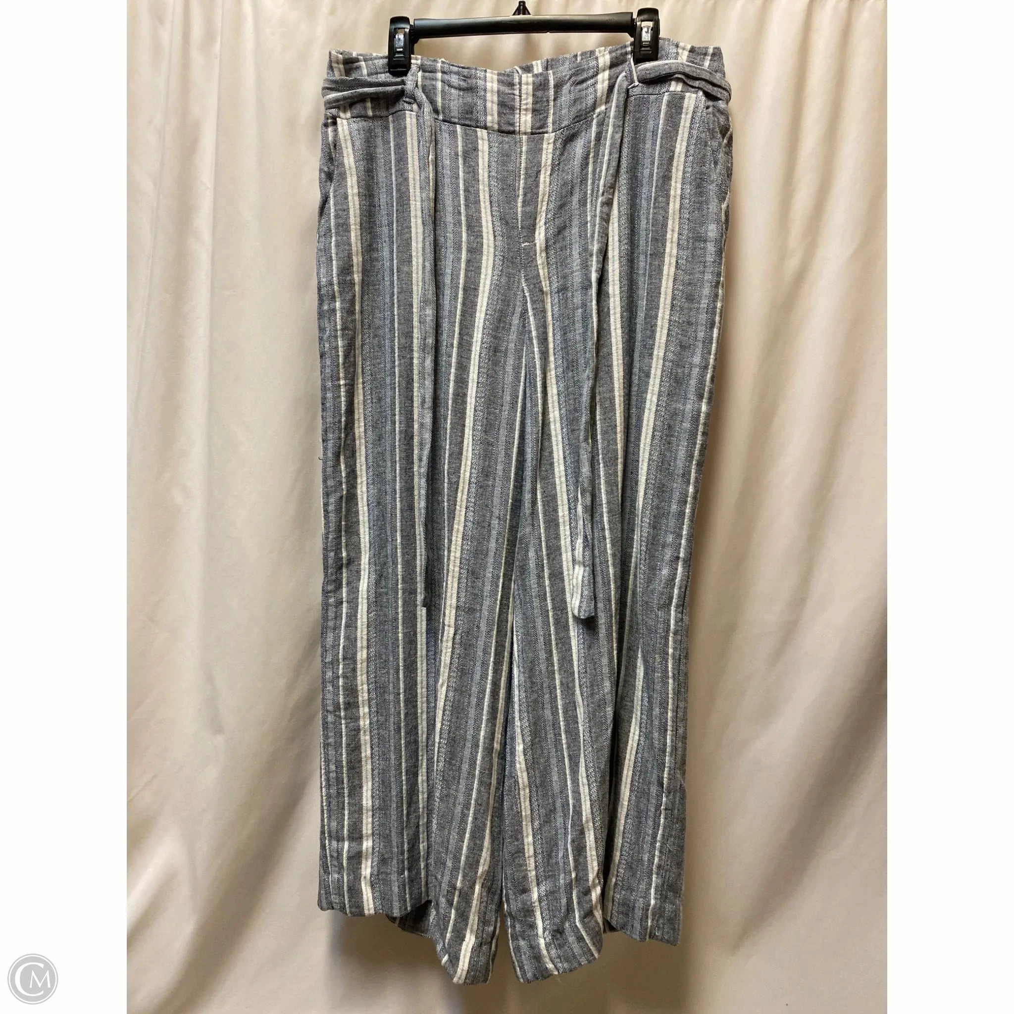 Adjustable Fit Tapered ankle Pants Dress By Clothes Mentor In Blue & White, Size: Xl