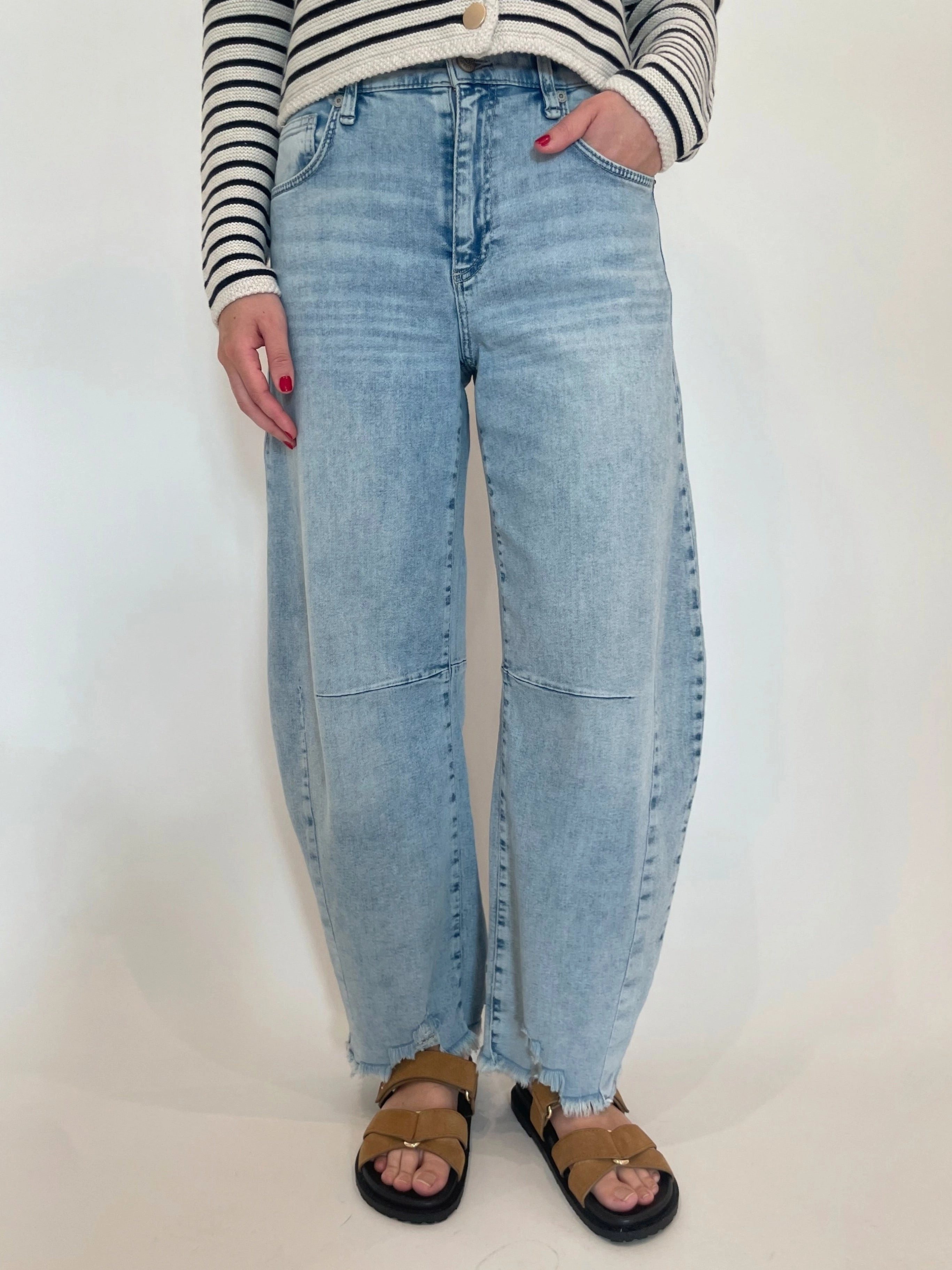 Dakota Barrel Leg Jeans - Bleached Casual Essentials