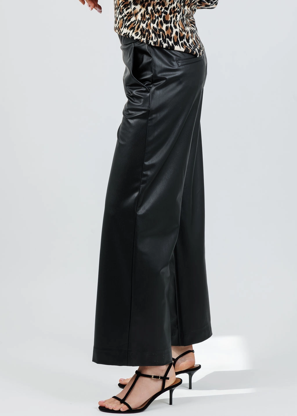 Palina 6/8 Vegan Leather Culotte Pants - Black Casual Vibe