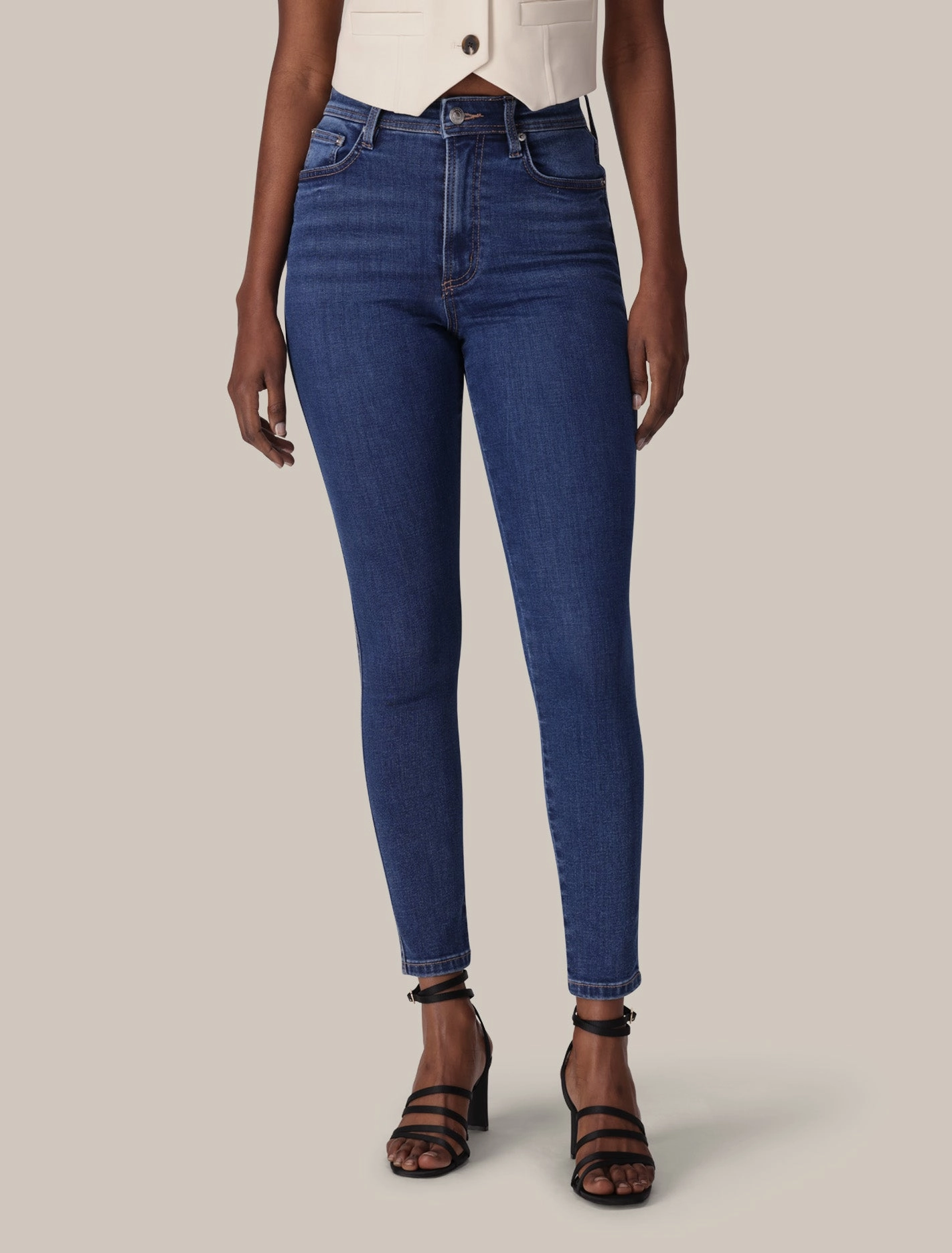 Ashley Mid-Rise Jeans Stylish Layers