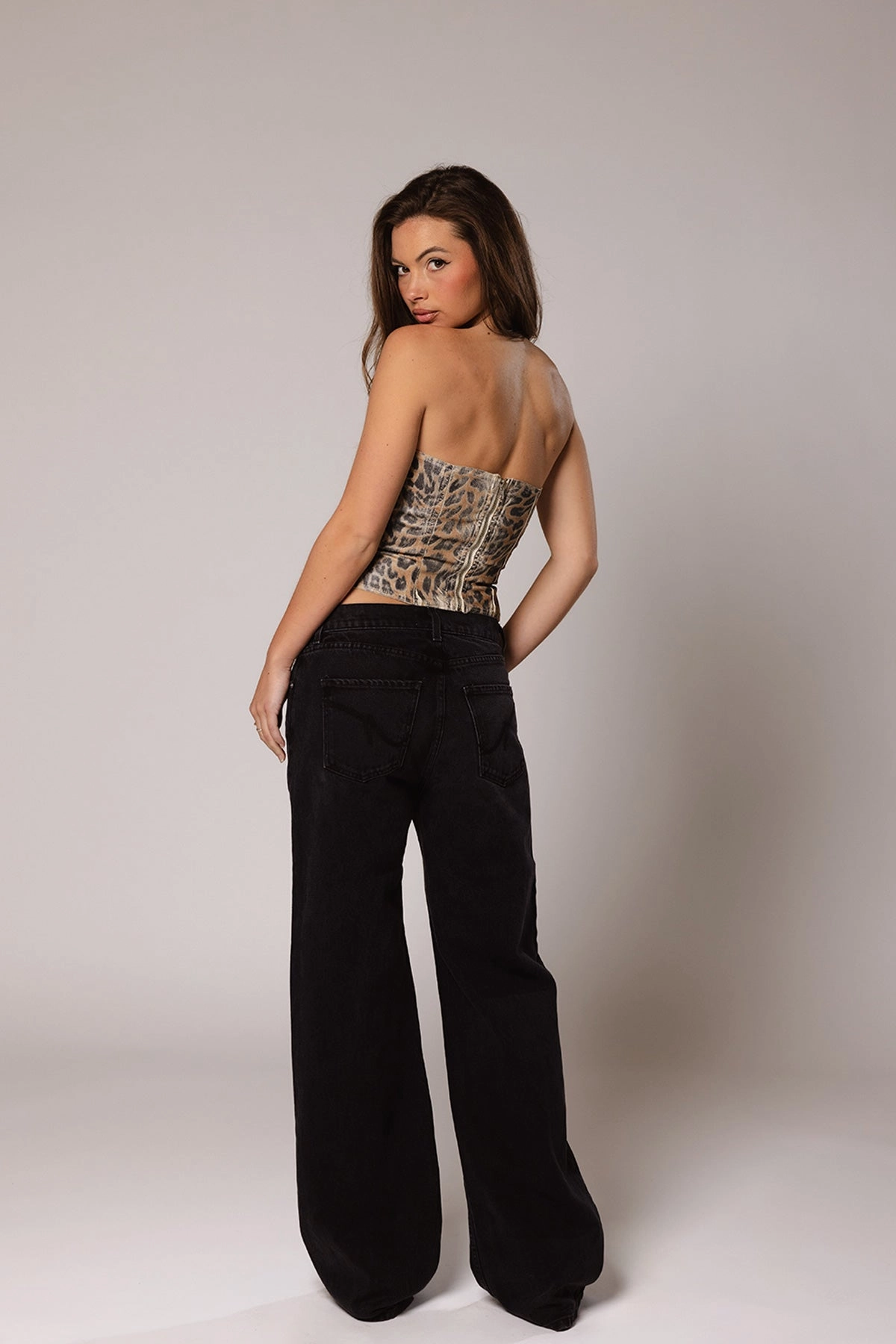 Oversized Jean / Vintage Black Layered Protection Flexible Look