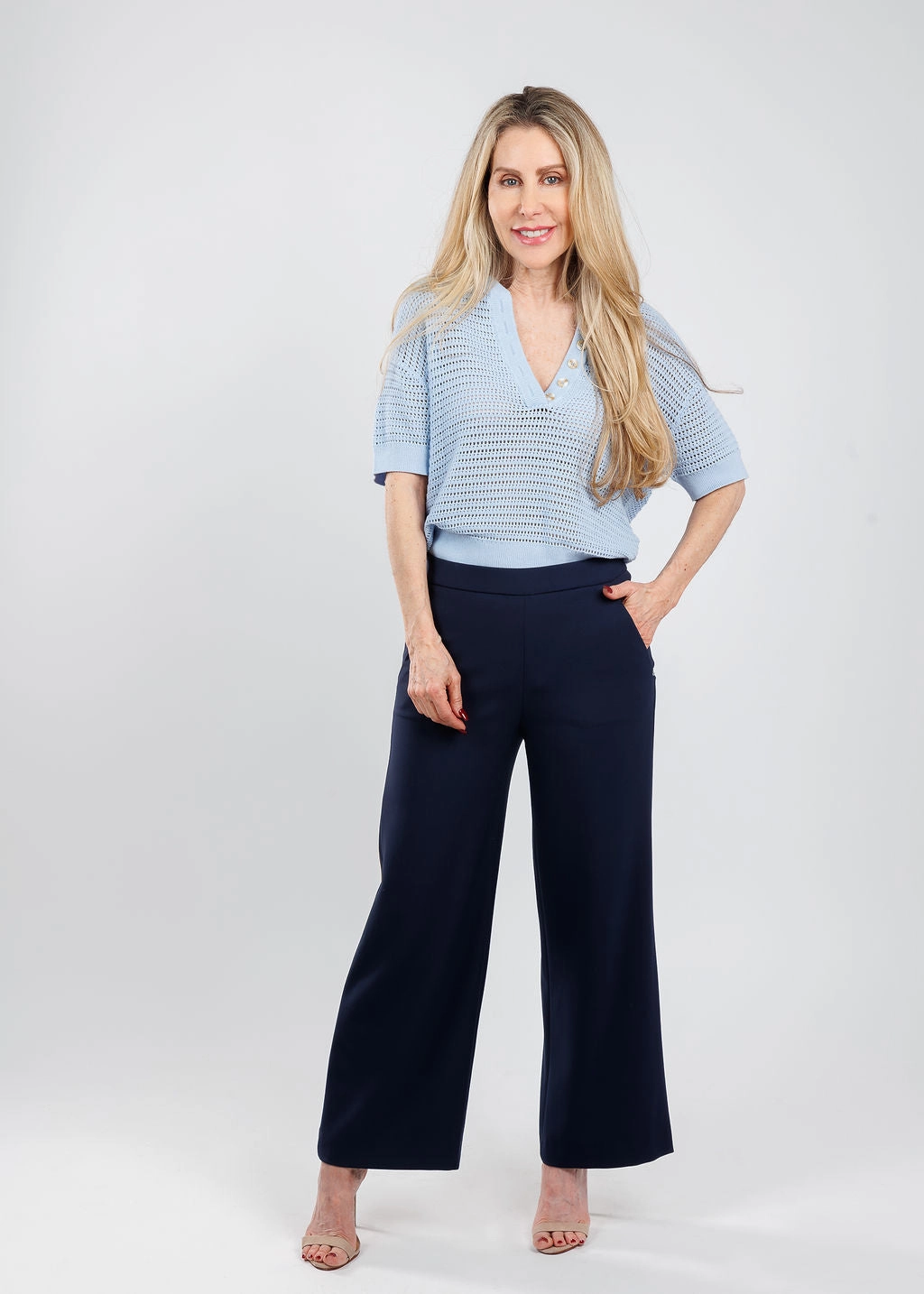 Palina Crepe 6/8 Culotte Pants - Dark Blue Rubberized grip