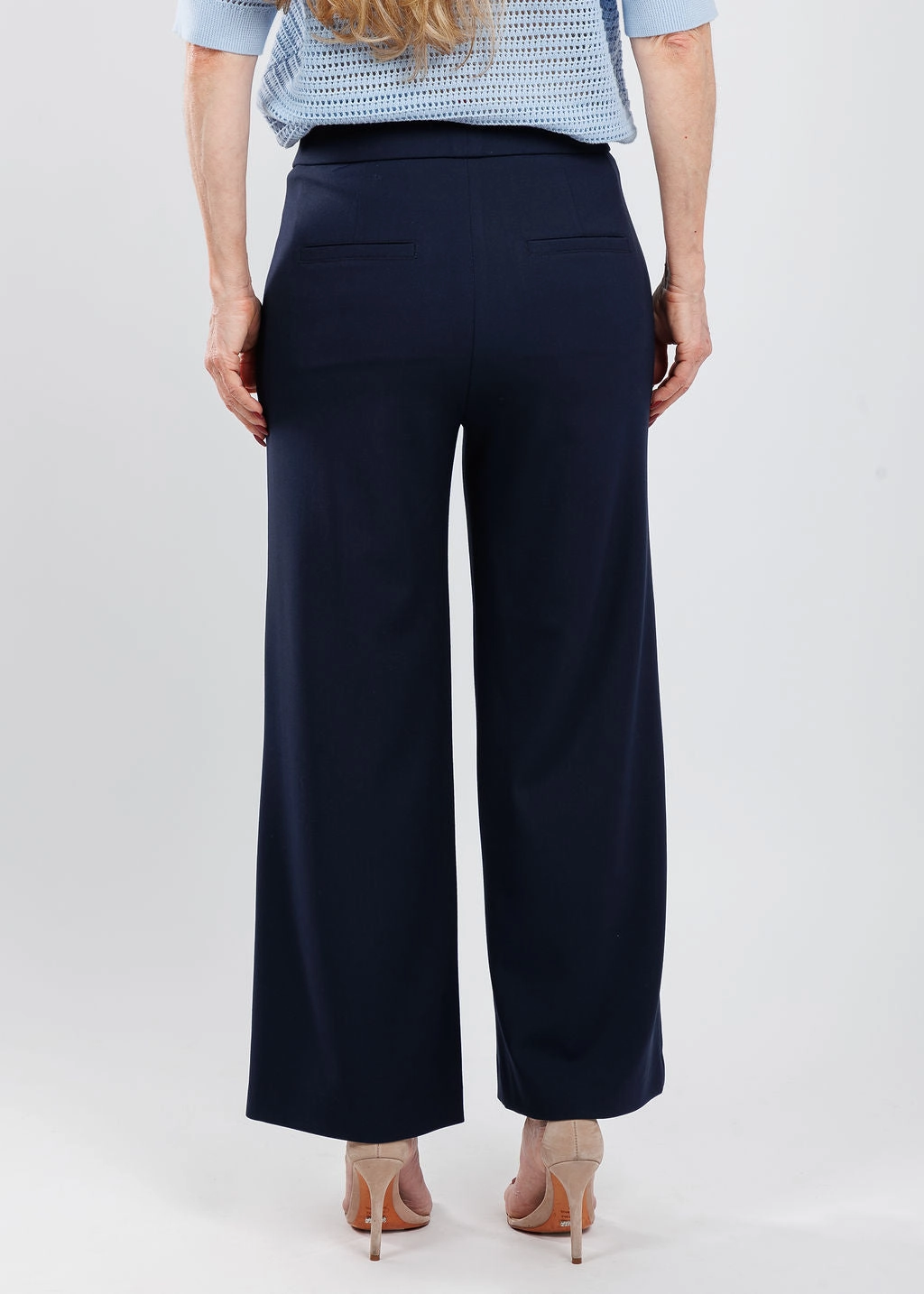 ArticulatedJoints Tough Materials Palina Crepe 6/8 Culotte Pants - Dark Blue