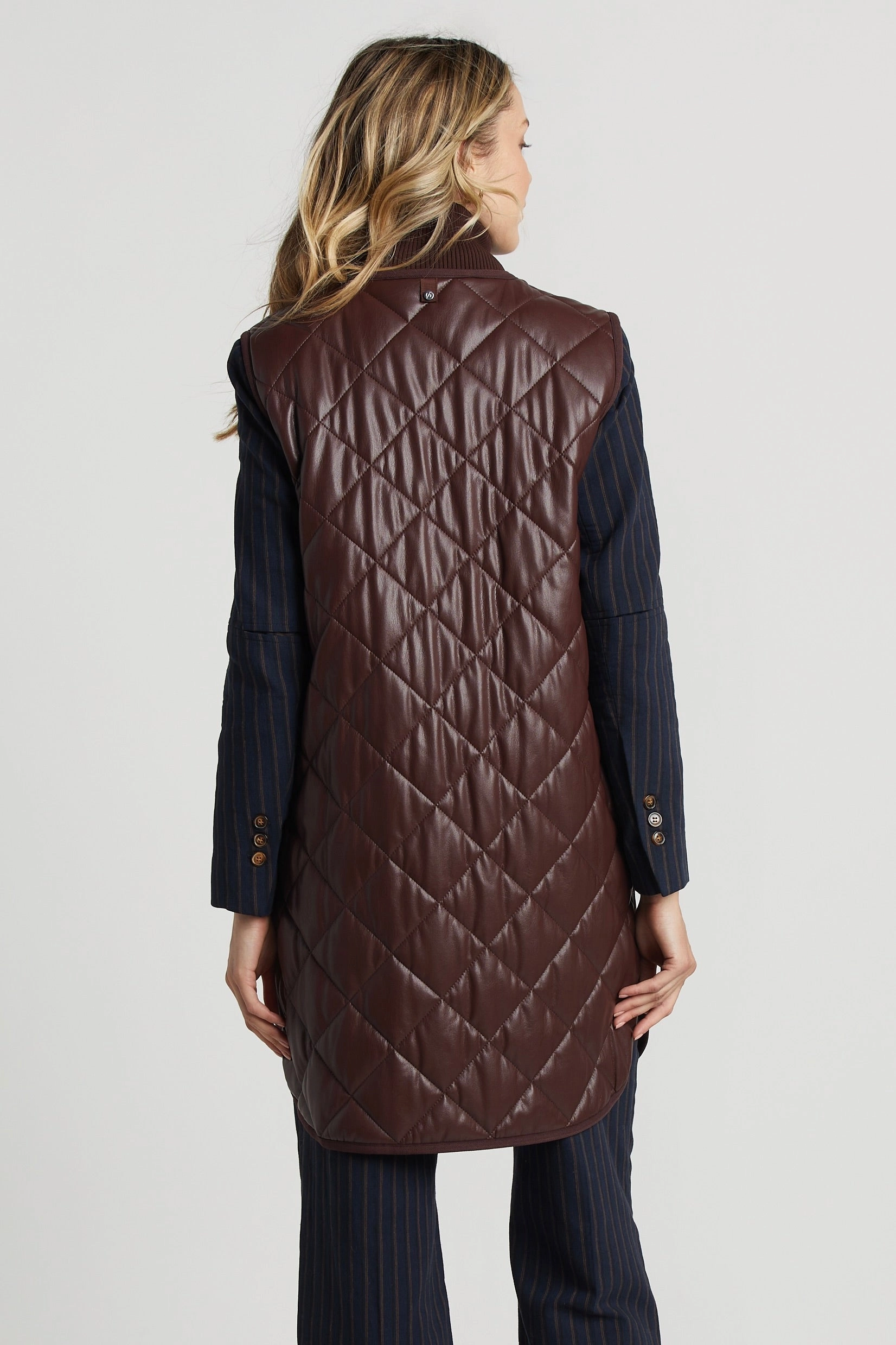 NoiseReduciting Fabric Weather Adaptive Ventilation Destiny Sleeveless Quilted Vest With Side Zipper Detail - Chocolate