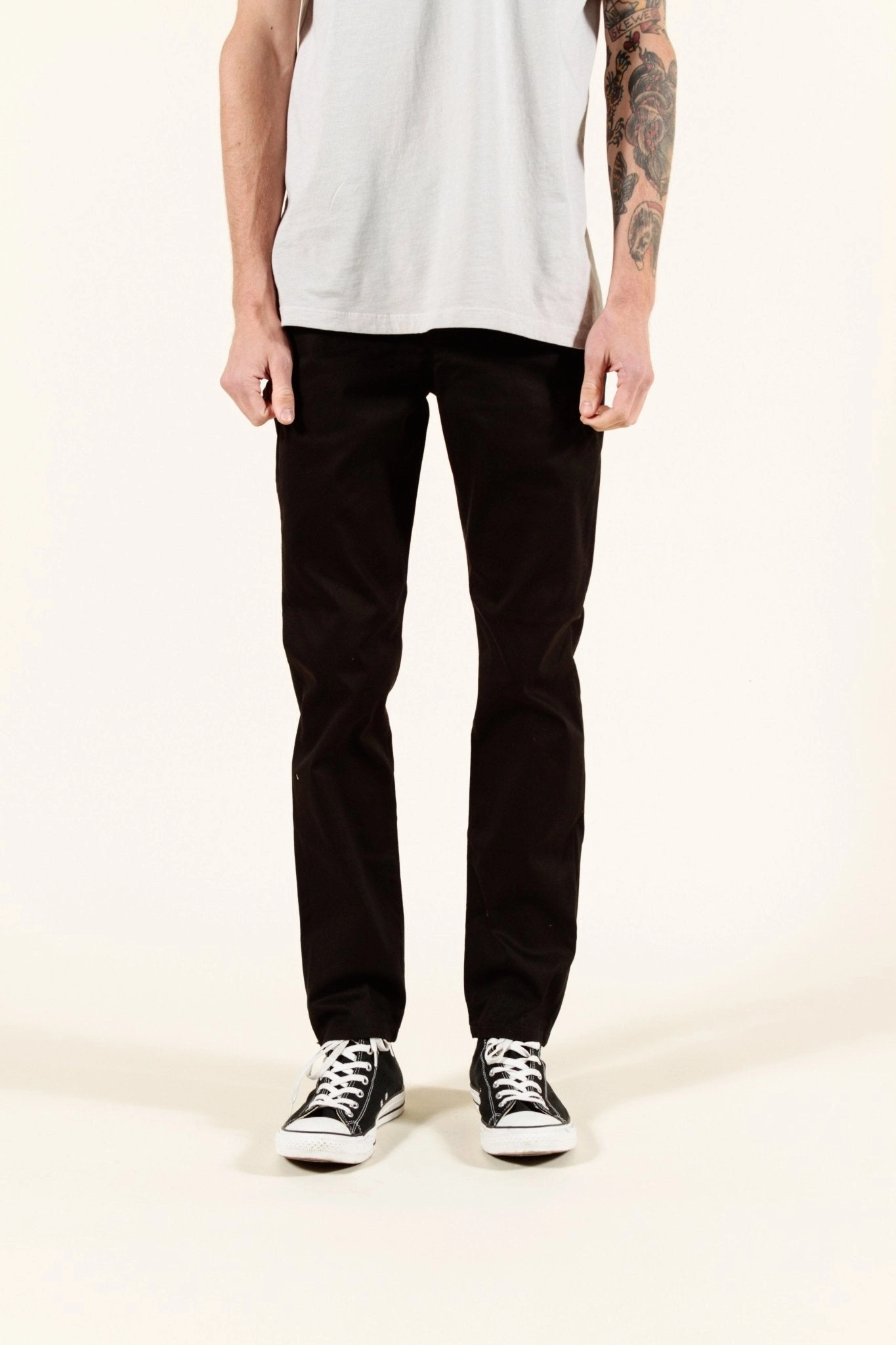 BLACK | SUMMER CHINO SLIM Low Profile Layered Look