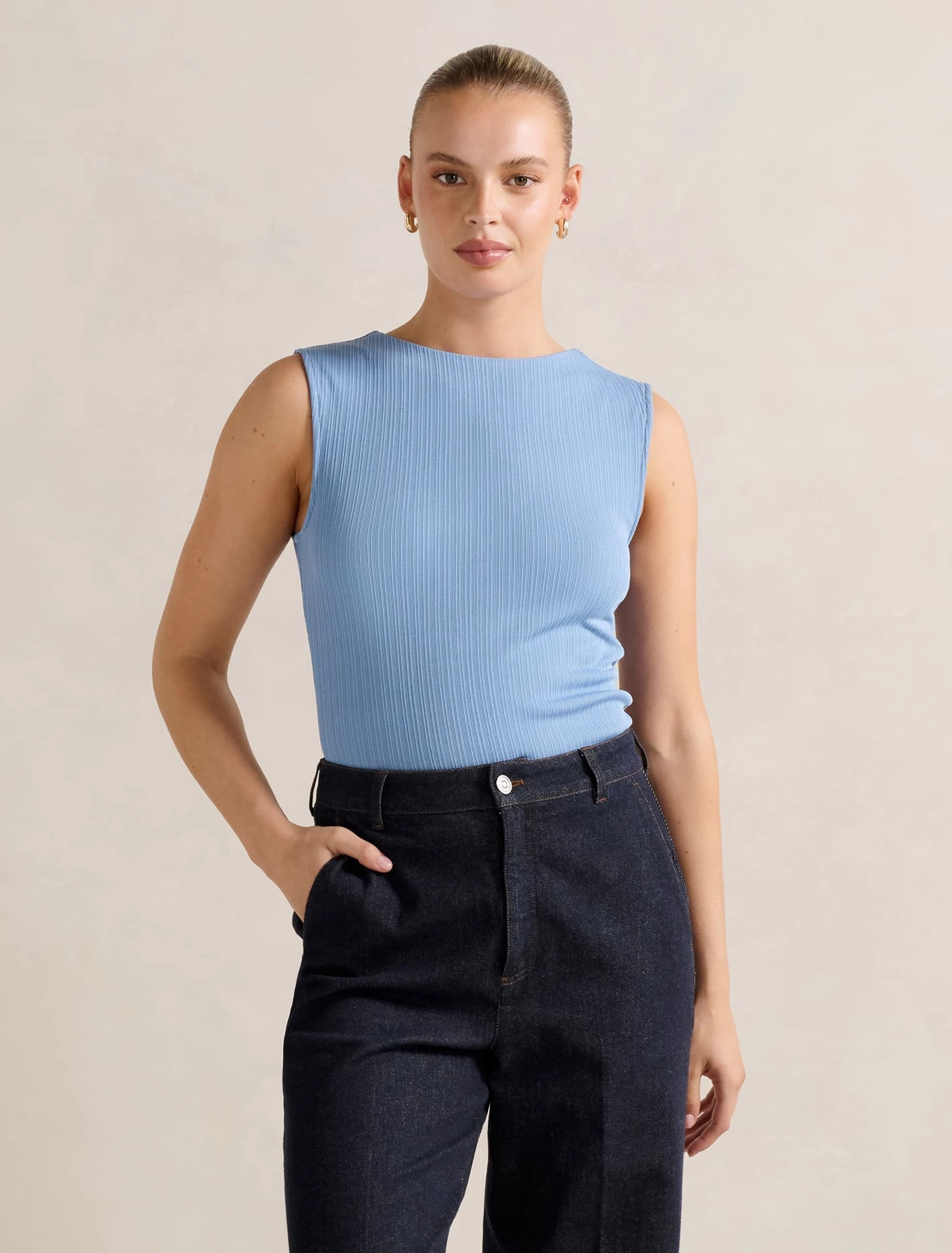 Frankie Boat Neck Tank Top TailoredCut