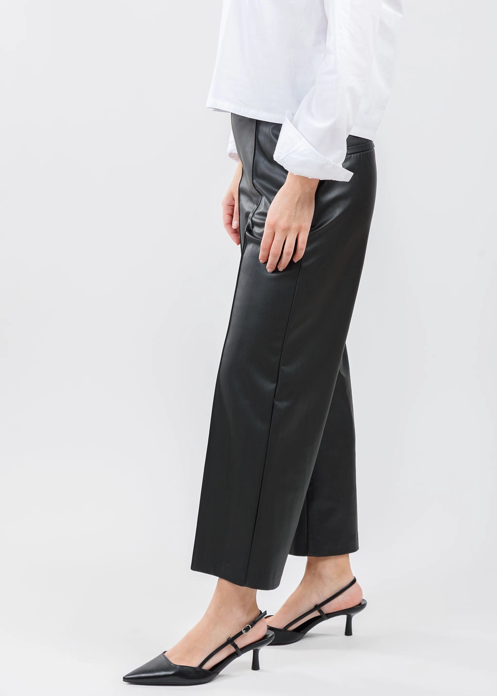 Chiara Crop Vegan Leather Pants - Black Sleek Comfort