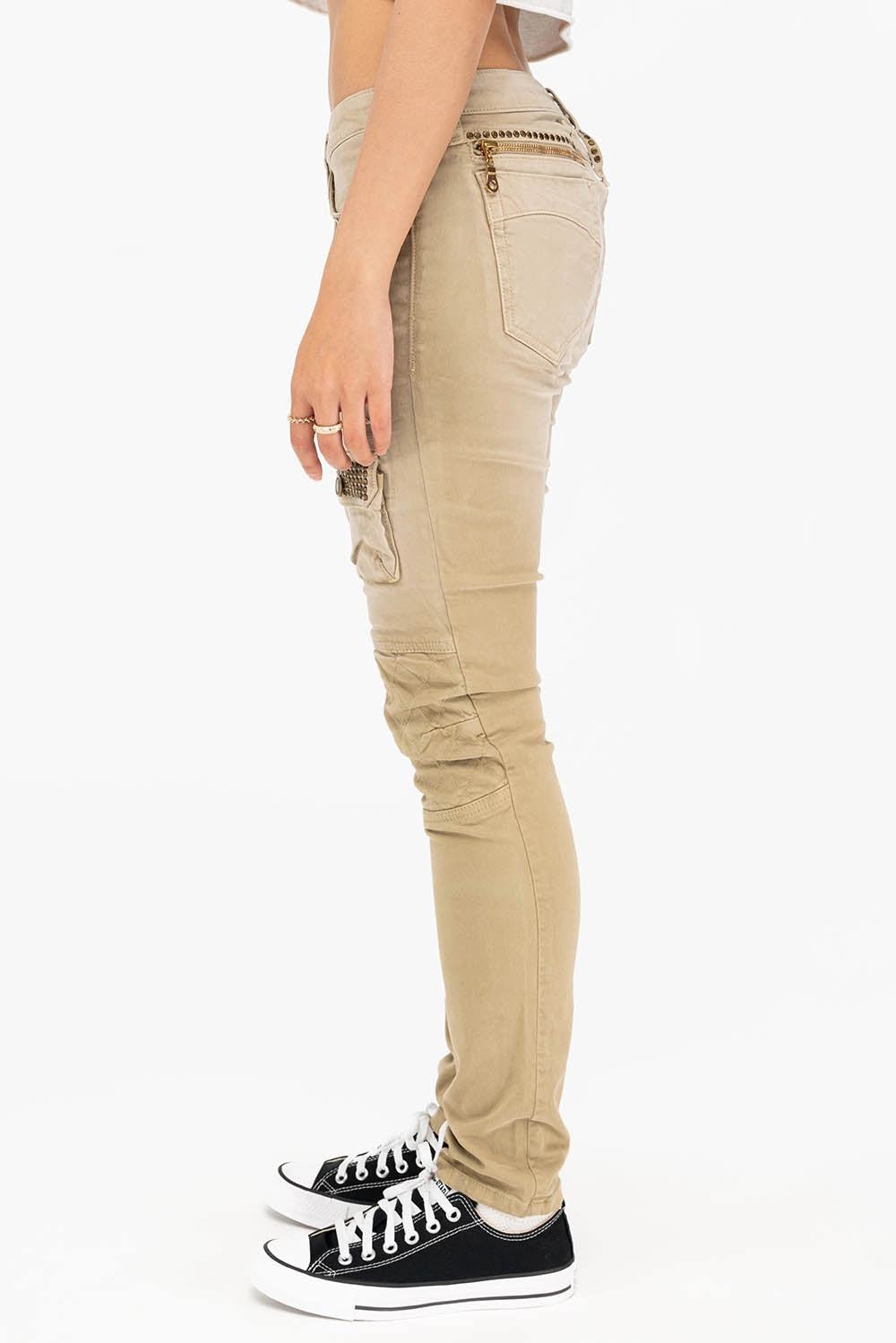 Office Wear Modern ROBIN'S WOMENS SKINNY UTILITARIAN JEANS IN SULFUR SAND WASH WITH STUDS