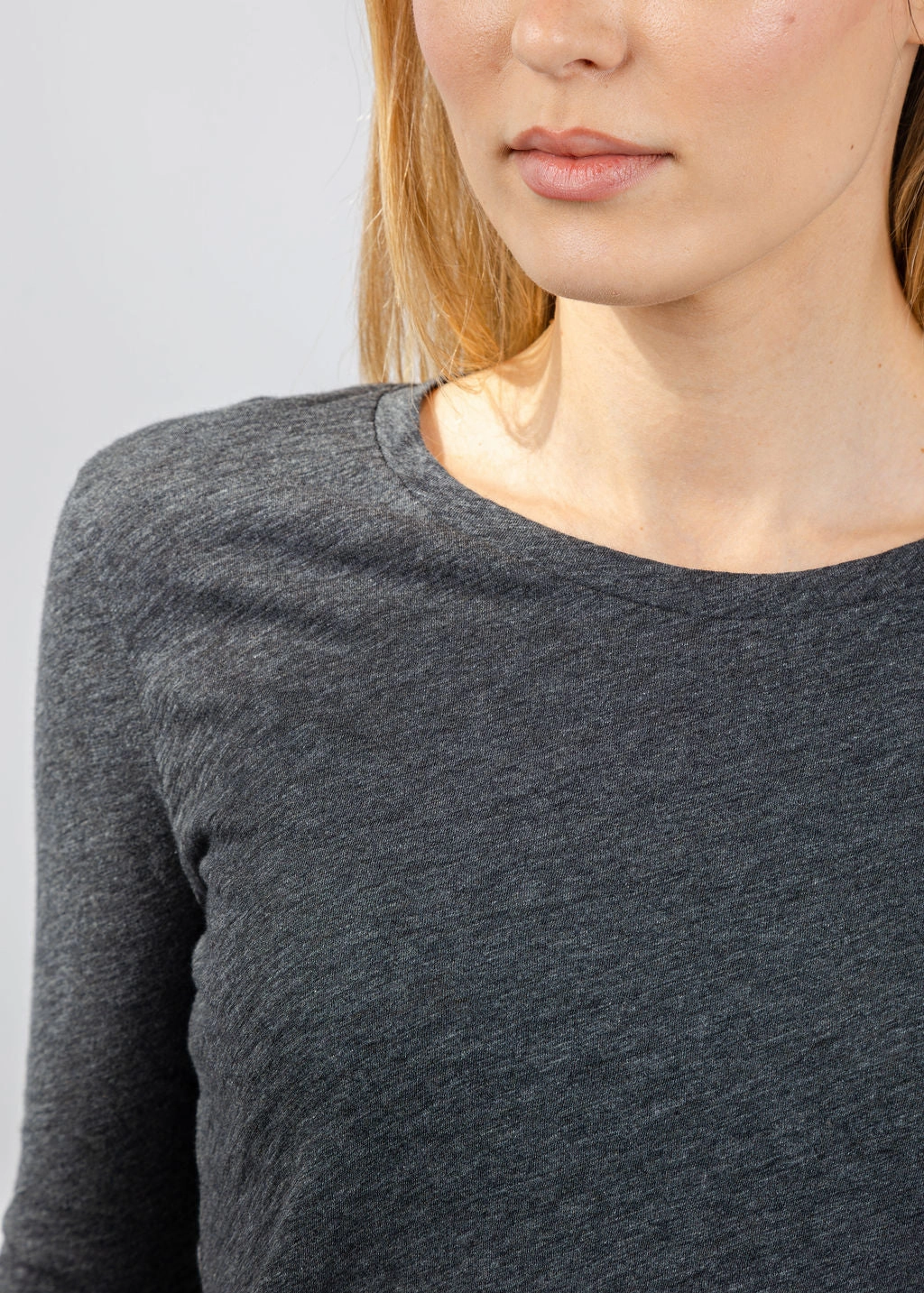Smooth Texture Signature Slub Long Sleeve Tee - Charcoal Heather