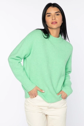 Lofty Easy Crew Knit Wearable